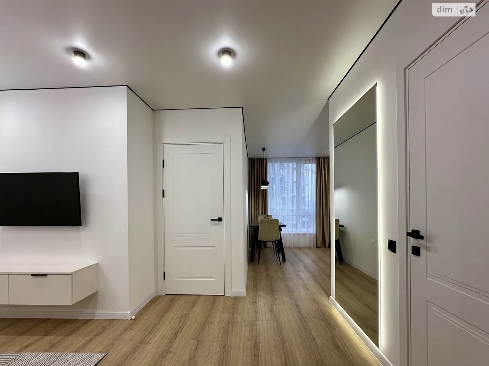 однокомнатная квартира в Ивано-Франковске, район Княгинин, на ул. Юліана Пелеша 3 корпус 10 в аренду на долгий срок помесячно фото 1 однокомнатная квартира в Ивано-Франковске, район Княгинин, на ул. Юліана Пелеша 3 корпус 10 в аренду на долгий срок помесячно фото 1