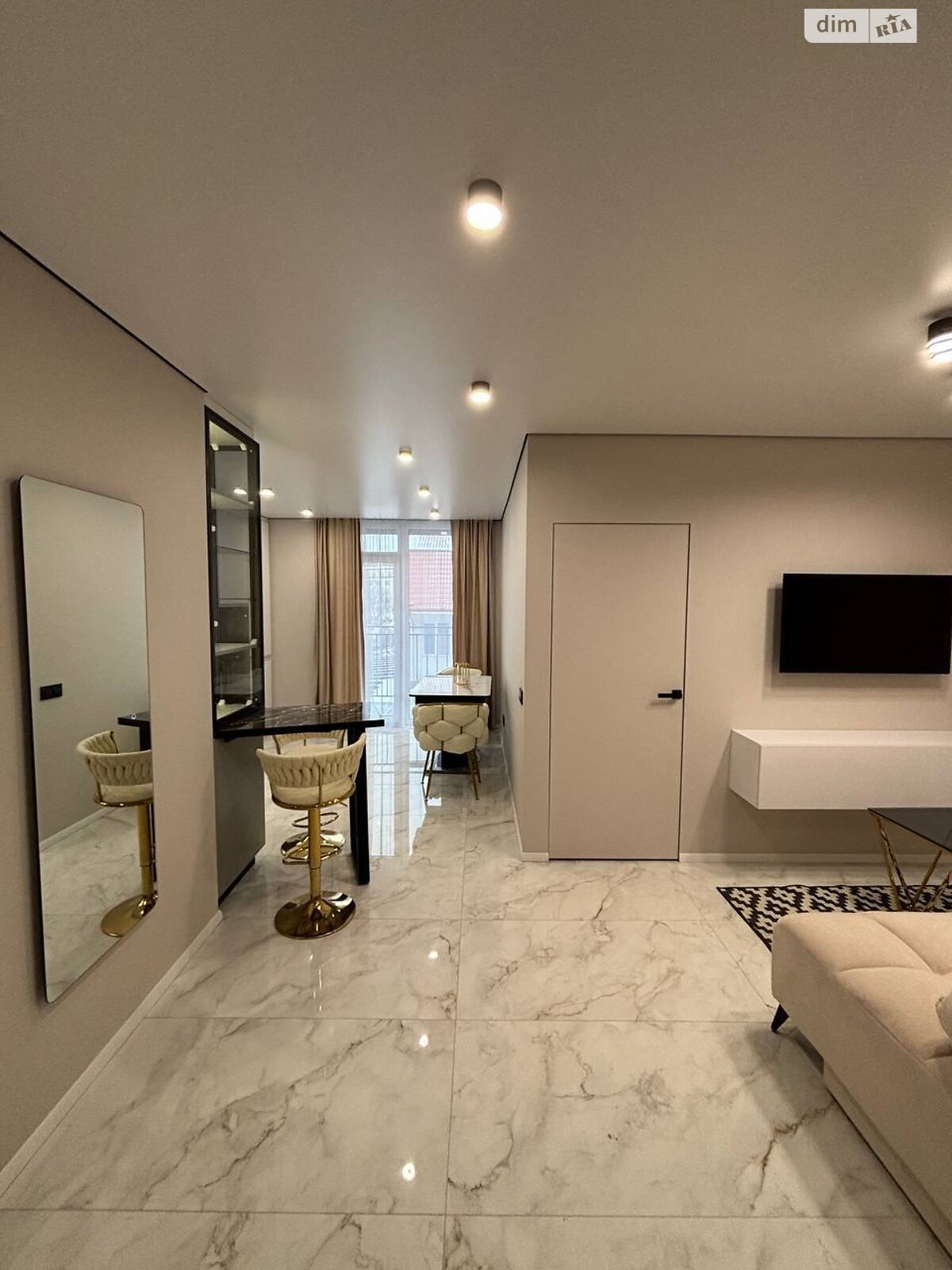 однокомнатная квартира в Ивано-Франковске, район Княгинин, на ул. Юліана Пелеша 3 корпус 6 в аренду на долгий срок помесячно фото 1 однокомнатная квартира в Ивано-Франковске, район Княгинин, на ул. Юліана Пелеша 3 корпус 6 в аренду на долгий срок помесячно фото 1