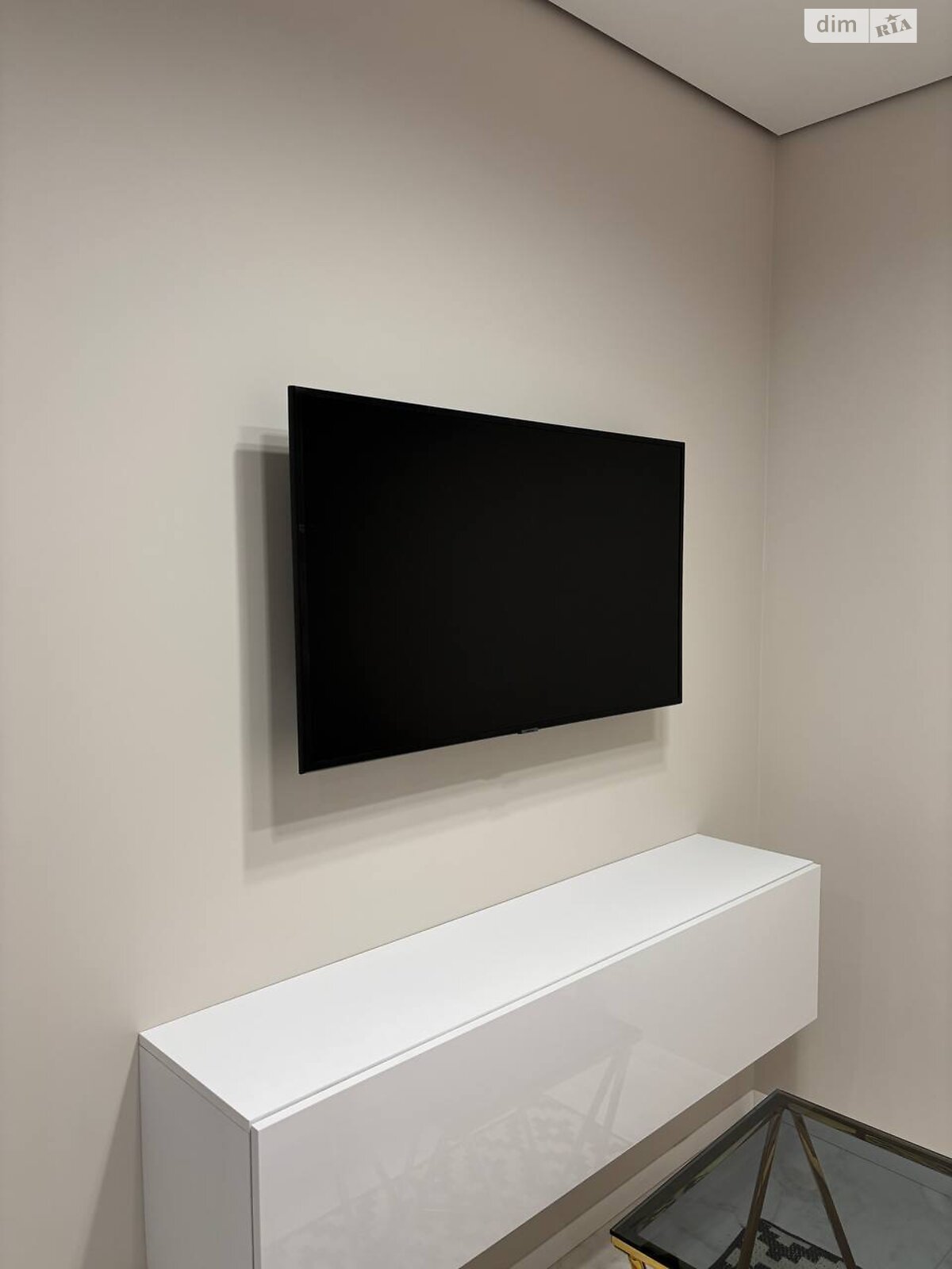 однокомнатная квартира в Ивано-Франковске, район Княгинин, на ул. Юліана Пелеша 3 корпус 6 в аренду на долгий срок помесячно фото 1 однокомнатная квартира в Ивано-Франковске, район Княгинин, на ул. Юліана Пелеша 3 корпус 6 в аренду на долгий срок помесячно фото 1