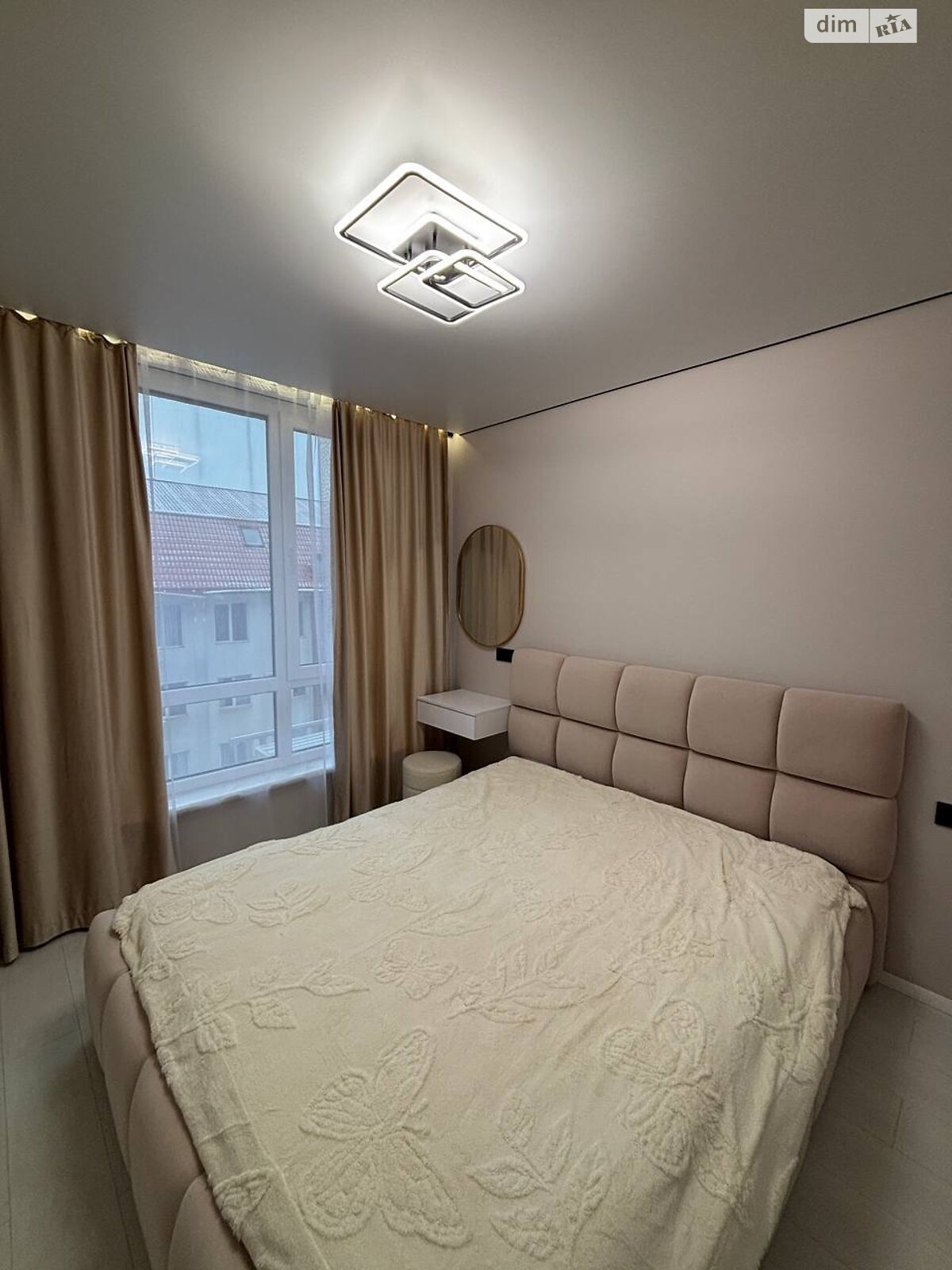 однокомнатная квартира в Ивано-Франковске, район Княгинин, на ул. Юліана Пелеша 3 корпус 6 в аренду на долгий срок помесячно фото 1 однокомнатная квартира в Ивано-Франковске, район Княгинин, на ул. Юліана Пелеша 3 корпус 6 в аренду на долгий срок помесячно фото 1