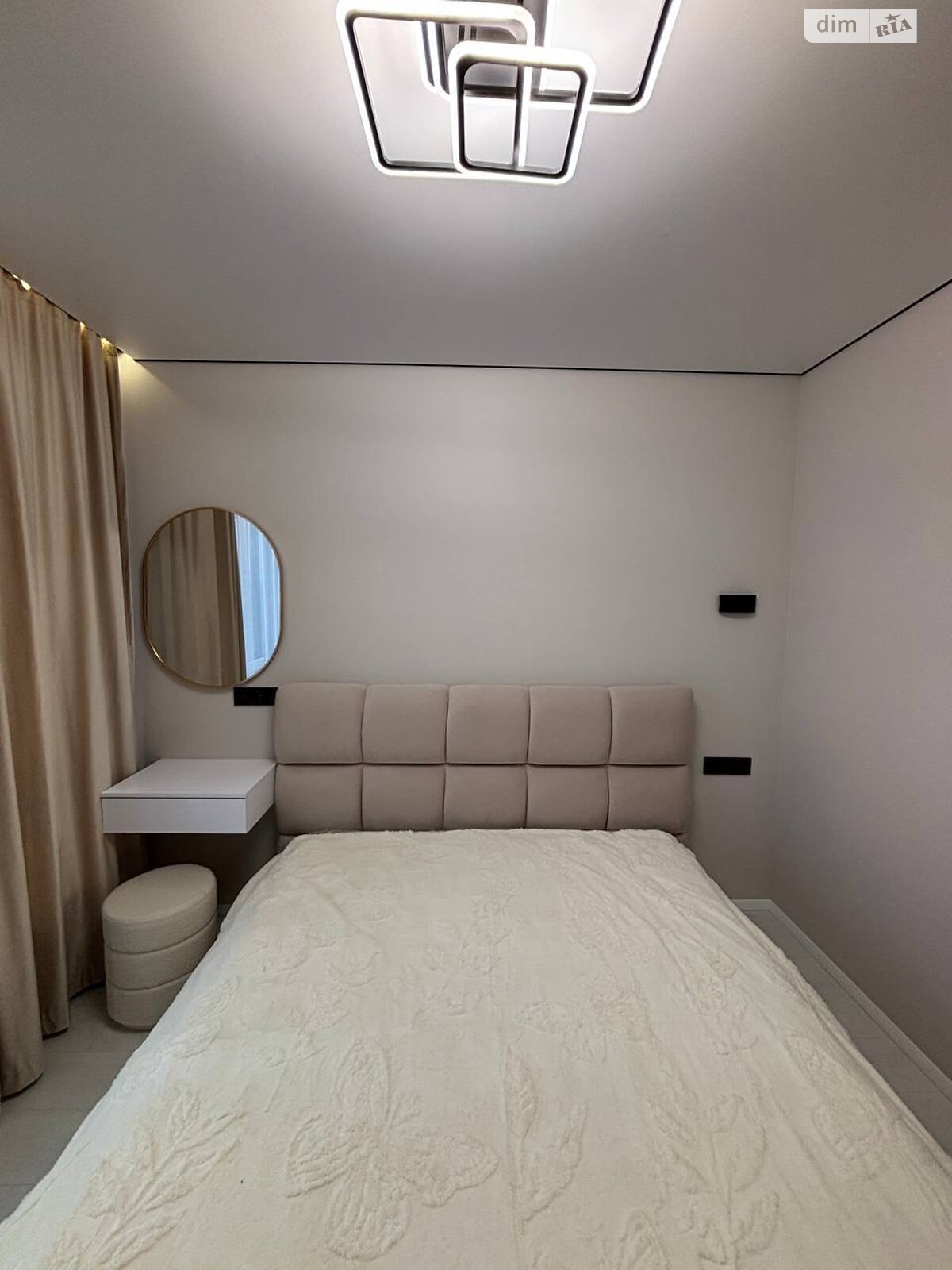 однокомнатная квартира в Ивано-Франковске, район Княгинин, на ул. Юліана Пелеша 3 корпус 6 в аренду на долгий срок помесячно фото 1 однокомнатная квартира в Ивано-Франковске, район Княгинин, на ул. Юліана Пелеша 3 корпус 6 в аренду на долгий срок помесячно фото 1