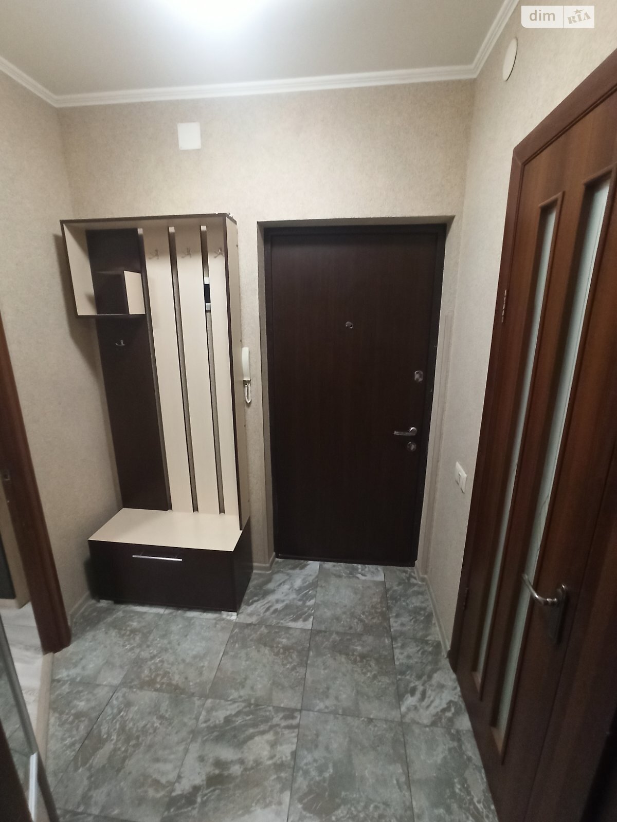 однокімнатна квартира в Івано-Франківську, район Коновальця Чорновола, на вул. Побутова 4 в довготривалу оренду помісячно фото 1 однокімнатна квартира в Івано-Франківську, район Коновальця Чорновола, на вул. Побутова 4 в довготривалу оренду помісячно фото 1