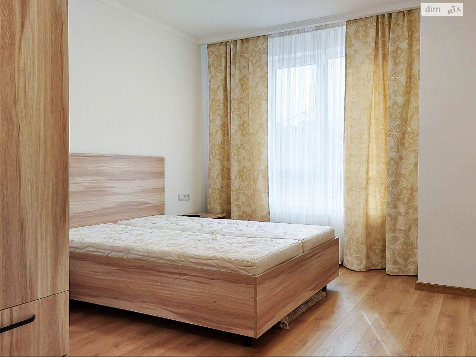 однокімнатна квартира в Івано-Франківську, район Коновальця Чорновола, на вул. Сорохтея О. 41А, кв. 70 в довготривалу оренду помісячно фото 1 однокімнатна квартира в Івано-Франківську, район Коновальця Чорновола, на вул. Сорохтея О. 41А, кв. 70 в довготривалу оренду помісячно фото 1