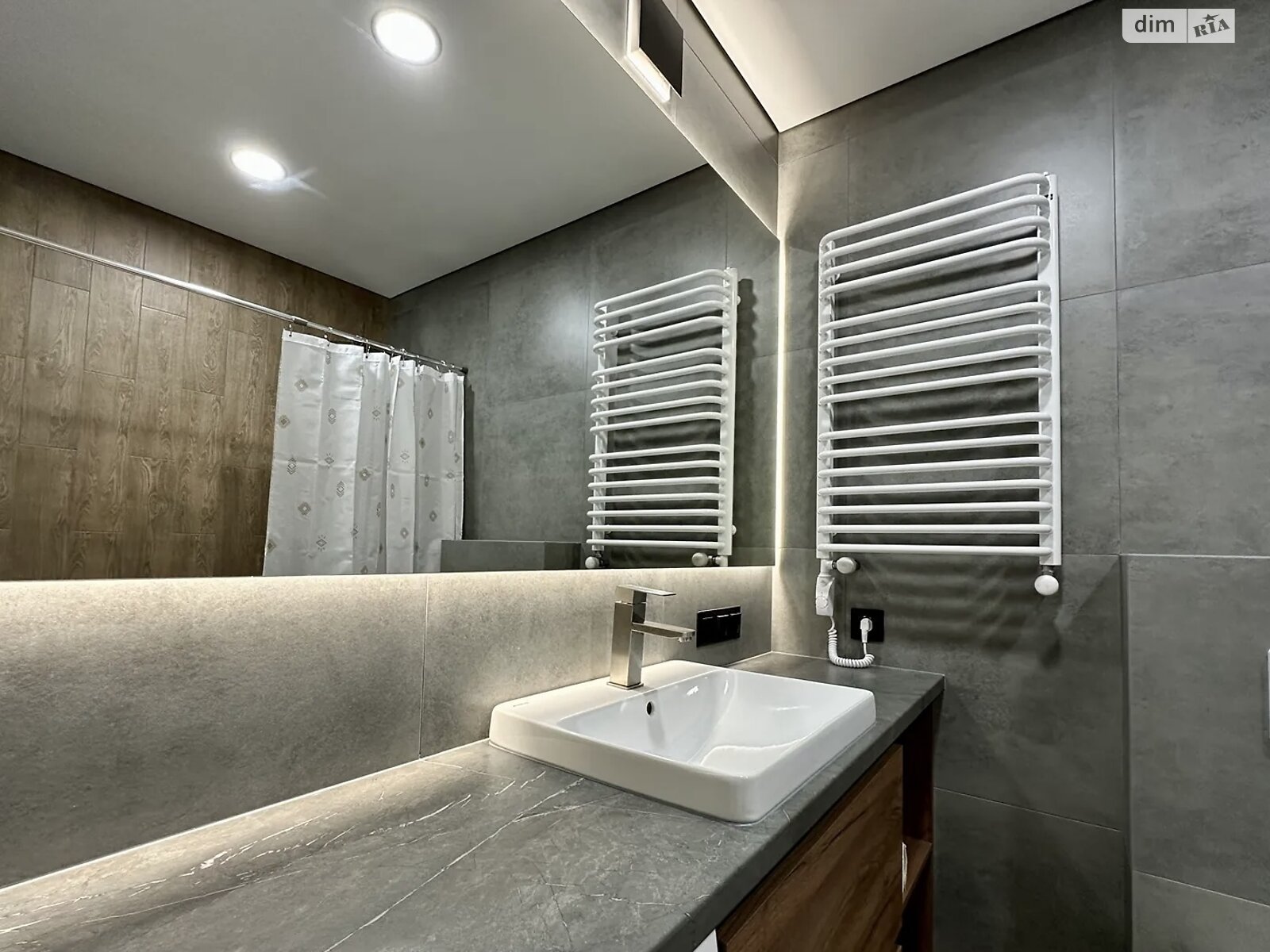 однокомнатная квартира в Ивано-Франковске, район Набережная, на ул. Флотская 10Б в аренду на долгий срок помесячно фото 1 однокомнатная квартира в Ивано-Франковске, район Набережная, на ул. Флотская 10Б в аренду на долгий срок помесячно фото 1