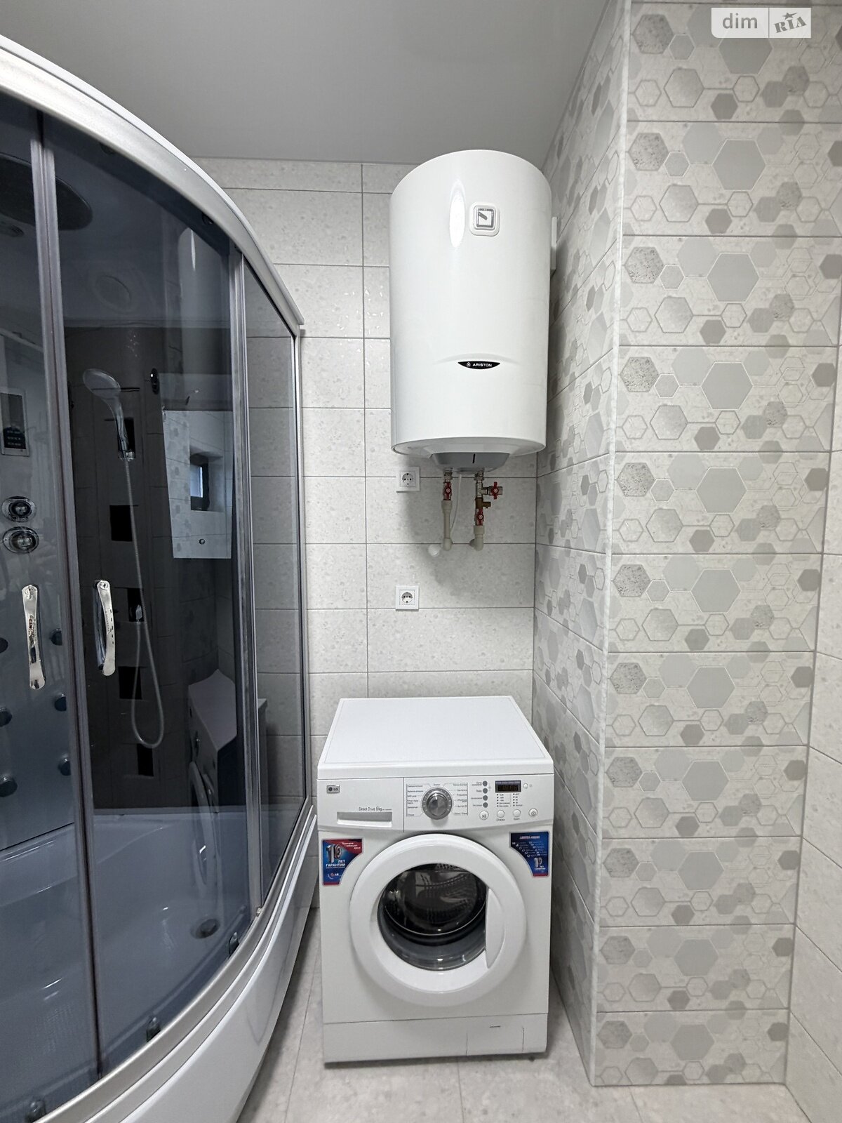 однокімнатна квартира в Івано-Франківську, район Набережна, на вул. Ленкавського 34 в довготривалу оренду помісячно фото 1