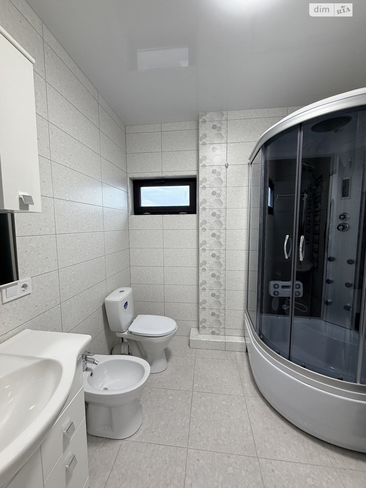 однокімнатна квартира в Івано-Франківську, район Набережна, на вул. Ленкавського 34 в довготривалу оренду помісячно фото 1