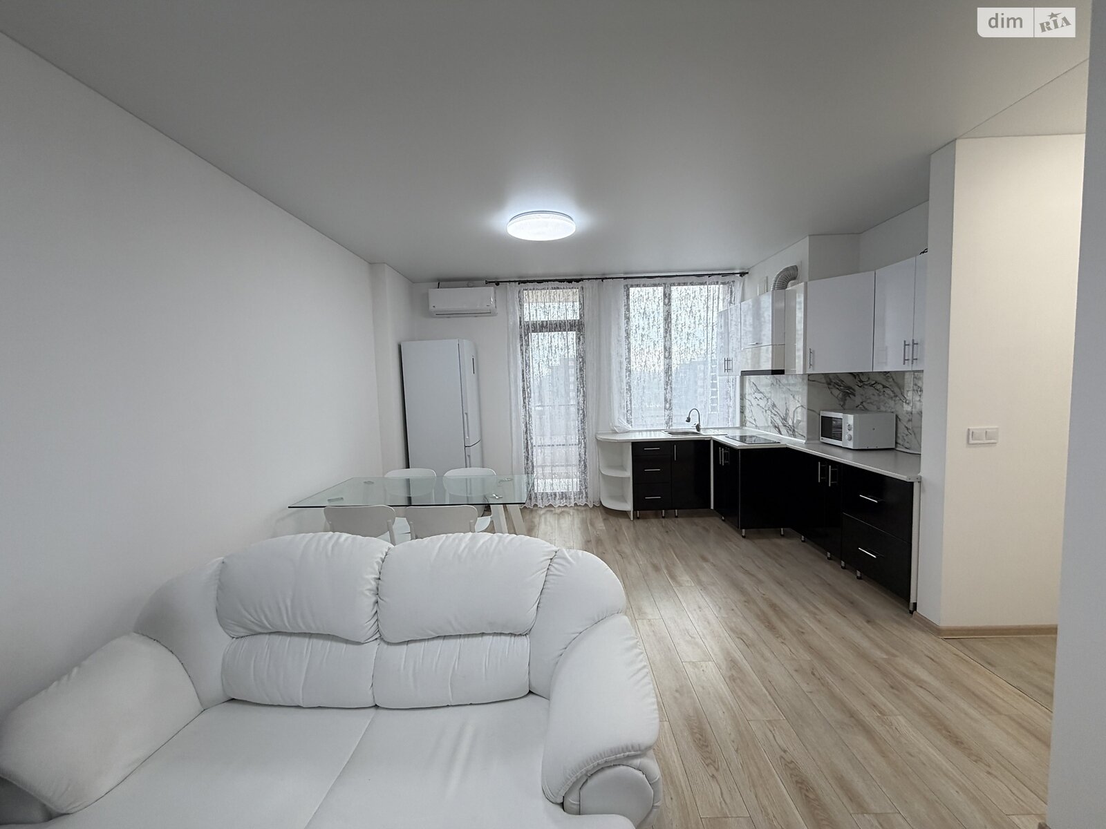 однокімнатна квартира в Івано-Франківську, район Набережна, на вул. Ленкавського 34 в довготривалу оренду помісячно фото 1