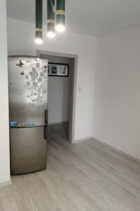 двокімнатна квартира в Івано-Франківську, район Опришівці, на вул. Отця Блавацького 18 корпус 12 в довготривалу оренду помісячно фото 2