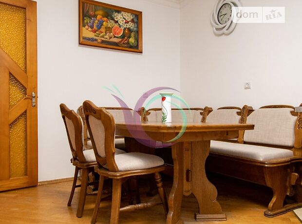 трехкомнатная квартира с мебелью в Ивано-Франковске, район Пасечная, на ул. Федьковича в аренду на долгий срок помесячно фото 1