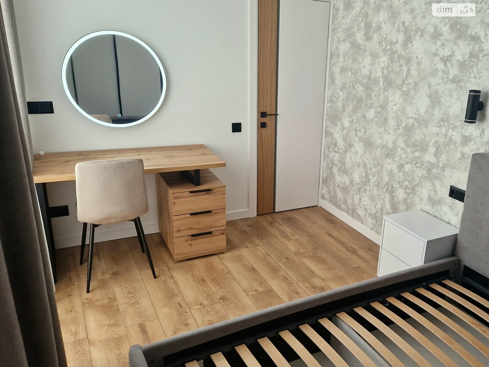 трехкомнатная квартира в Ивано-Франковске, район Пасечная, на ул. Галицкая в аренду на долгий срок помесячно фото 1