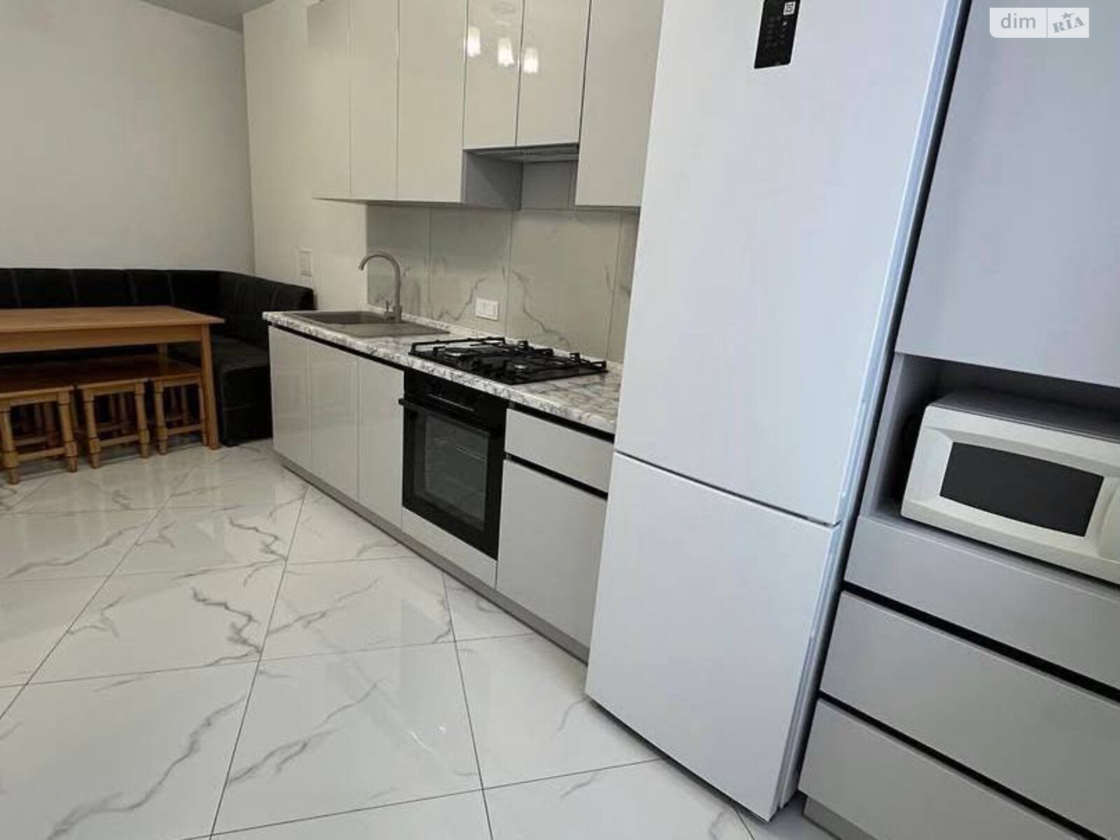 двухкомнатная квартира в Ивано-Франковске, район Пасечная, на ул. Галицкая в аренду на долгий срок помесячно фото 1