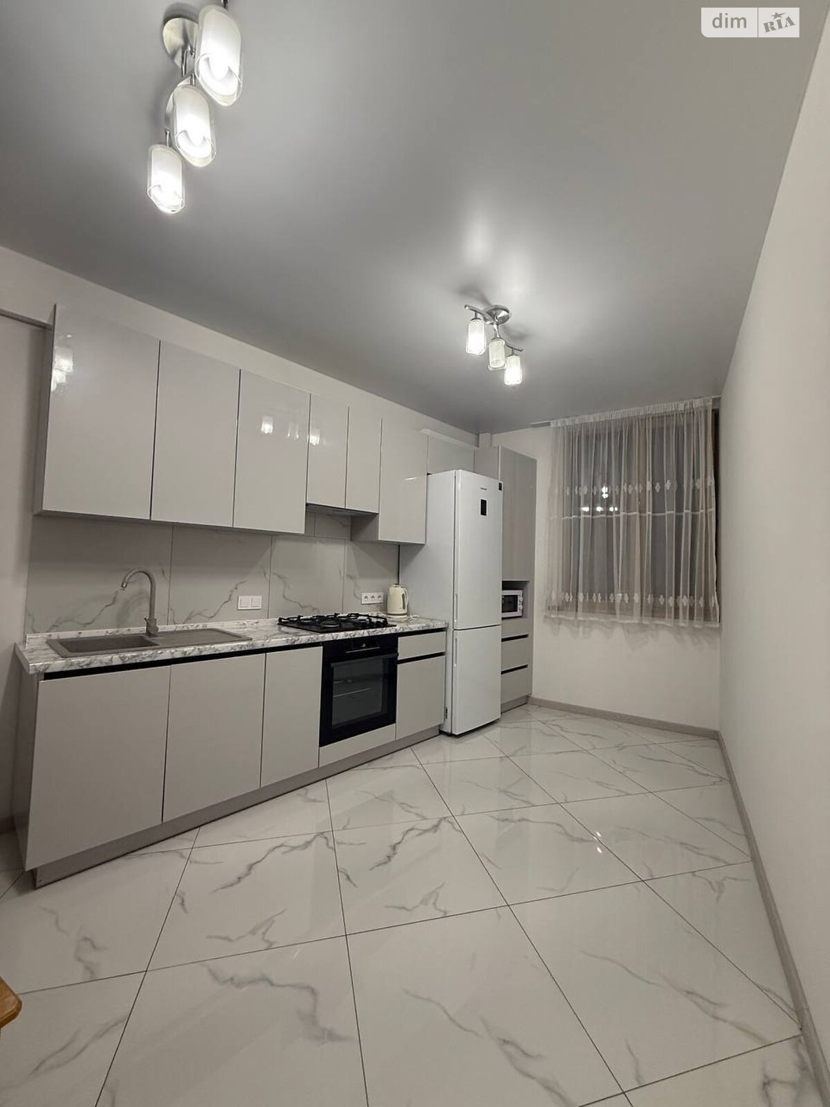 двухкомнатная квартира в Ивано-Франковске, район Пасечная, на ул. Галицкая в аренду на долгий срок помесячно фото 1