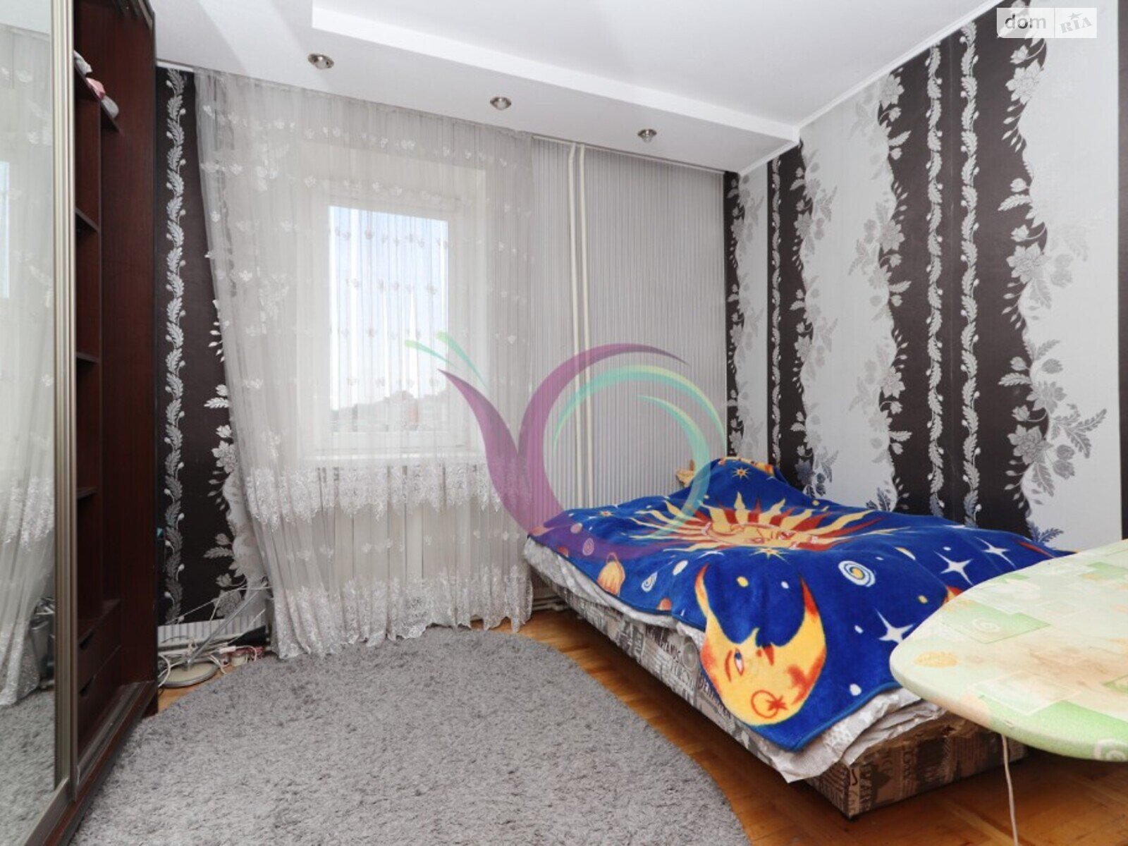 трехкомнатная квартира с мебелью в Ивано-Франковске, район Пасечная, на ул. Пасечная в аренду на долгий срок помесячно фото 1