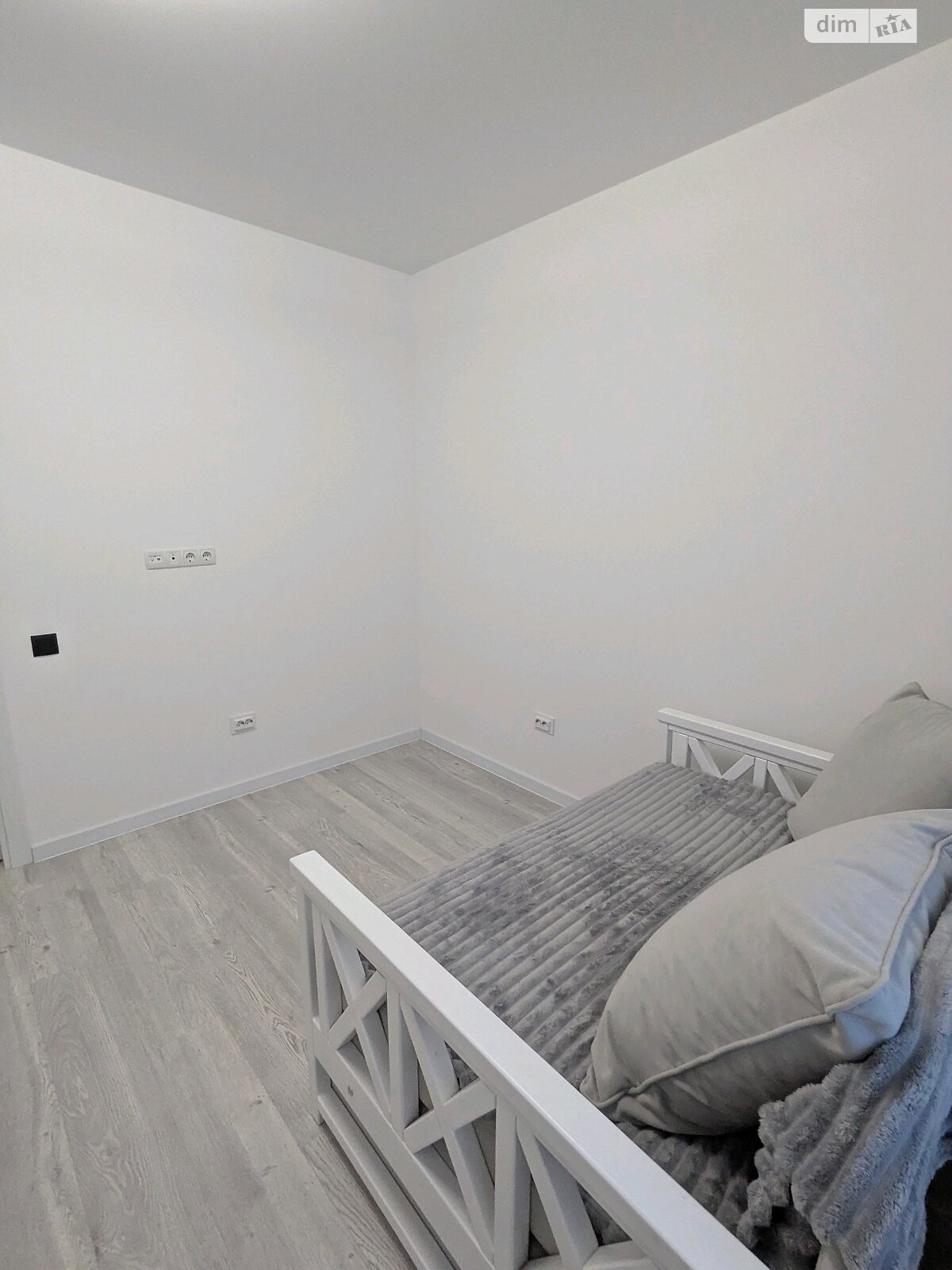 трехкомнатная квартира в Ивано-Франковске, район Пасечная, на ул. Романа Вирастюка 7 в аренду на долгий срок помесячно фото 1 трехкомнатная квартира в Ивано-Франковске, район Пасечная, на ул. Романа Вирастюка 7 в аренду на долгий срок помесячно фото 1