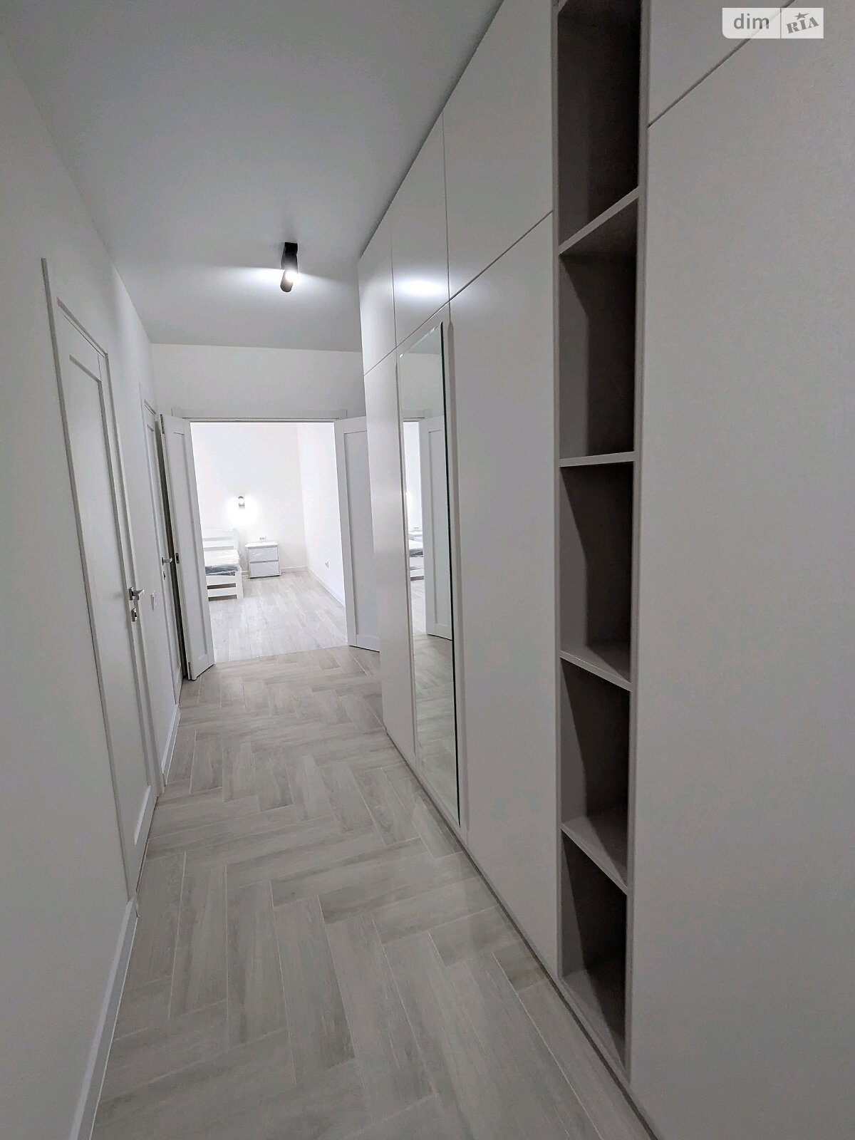 трехкомнатная квартира в Ивано-Франковске, район Пасечная, на ул. Романа Вирастюка 7 в аренду на долгий срок помесячно фото 1 трехкомнатная квартира в Ивано-Франковске, район Пасечная, на ул. Романа Вирастюка 7 в аренду на долгий срок помесячно фото 1