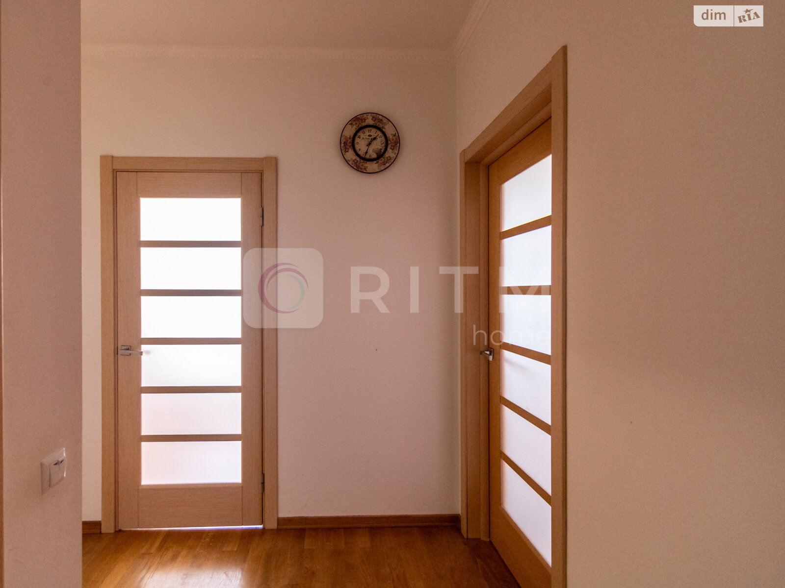 пятикомнатная квартира в Ивано-Франковске, район Пасечная, на ул. Троллейбусная в аренду на долгий срок помесячно фото 1 пятикомнатная квартира в Ивано-Франковске, район Пасечная, на ул. Троллейбусная в аренду на долгий срок помесячно фото 1