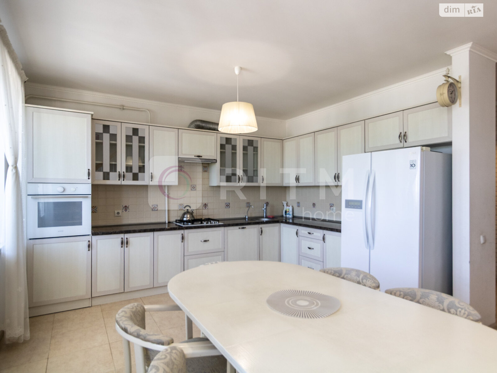 пятикомнатная квартира в Ивано-Франковске, район Пасечная, на ул. Троллейбусная в аренду на долгий срок помесячно фото 1 пятикомнатная квартира в Ивано-Франковске, район Пасечная, на ул. Троллейбусная в аренду на долгий срок помесячно фото 1