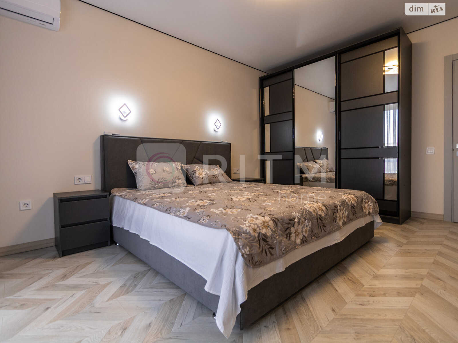 двухкомнатная квартира с мебелью в Ивано-Франковске, район Позитрон, на ул. Ивасюка в аренду на долгий срок помесячно фото 1