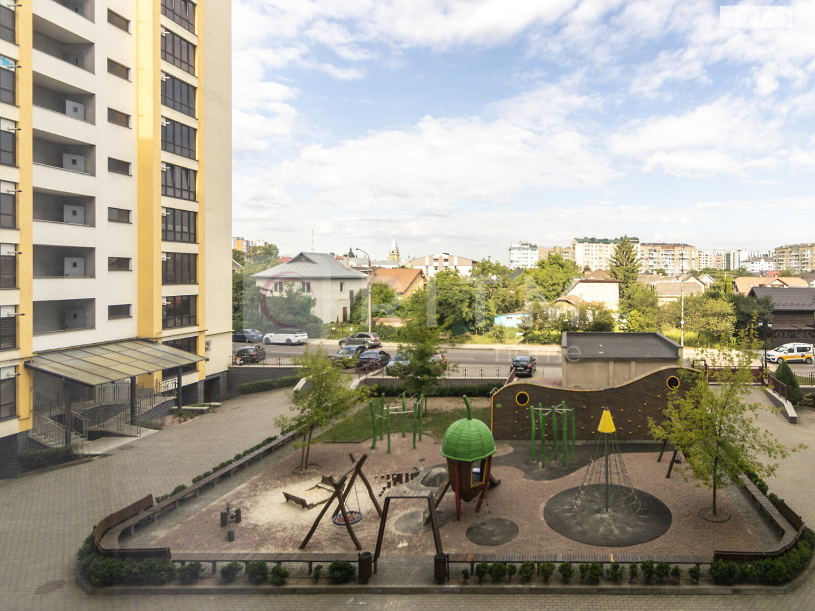 двухкомнатная квартира с мебелью в Ивано-Франковске, район Позитрон, на ул. Ивасюка в аренду на долгий срок помесячно фото 1