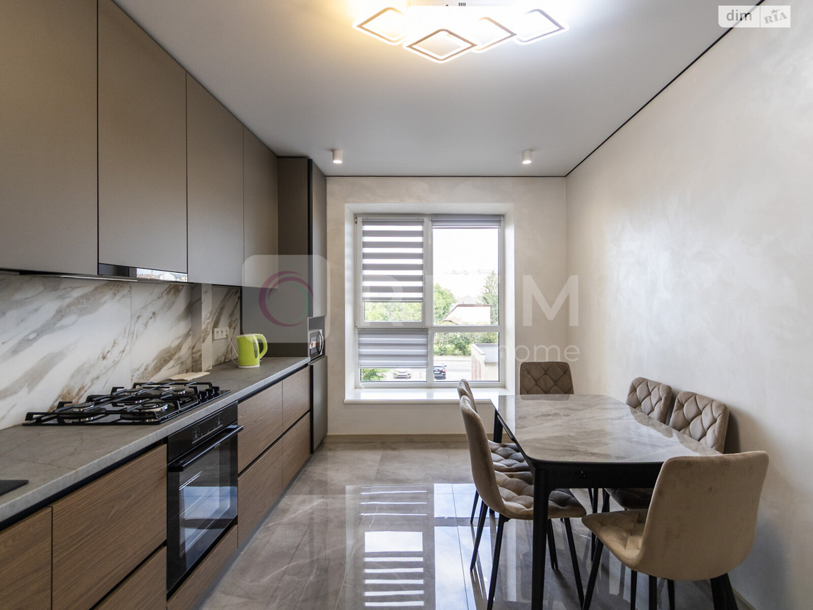 двухкомнатная квартира с мебелью в Ивано-Франковске, район Позитрон, на ул. Ивасюка в аренду на долгий срок помесячно фото 1