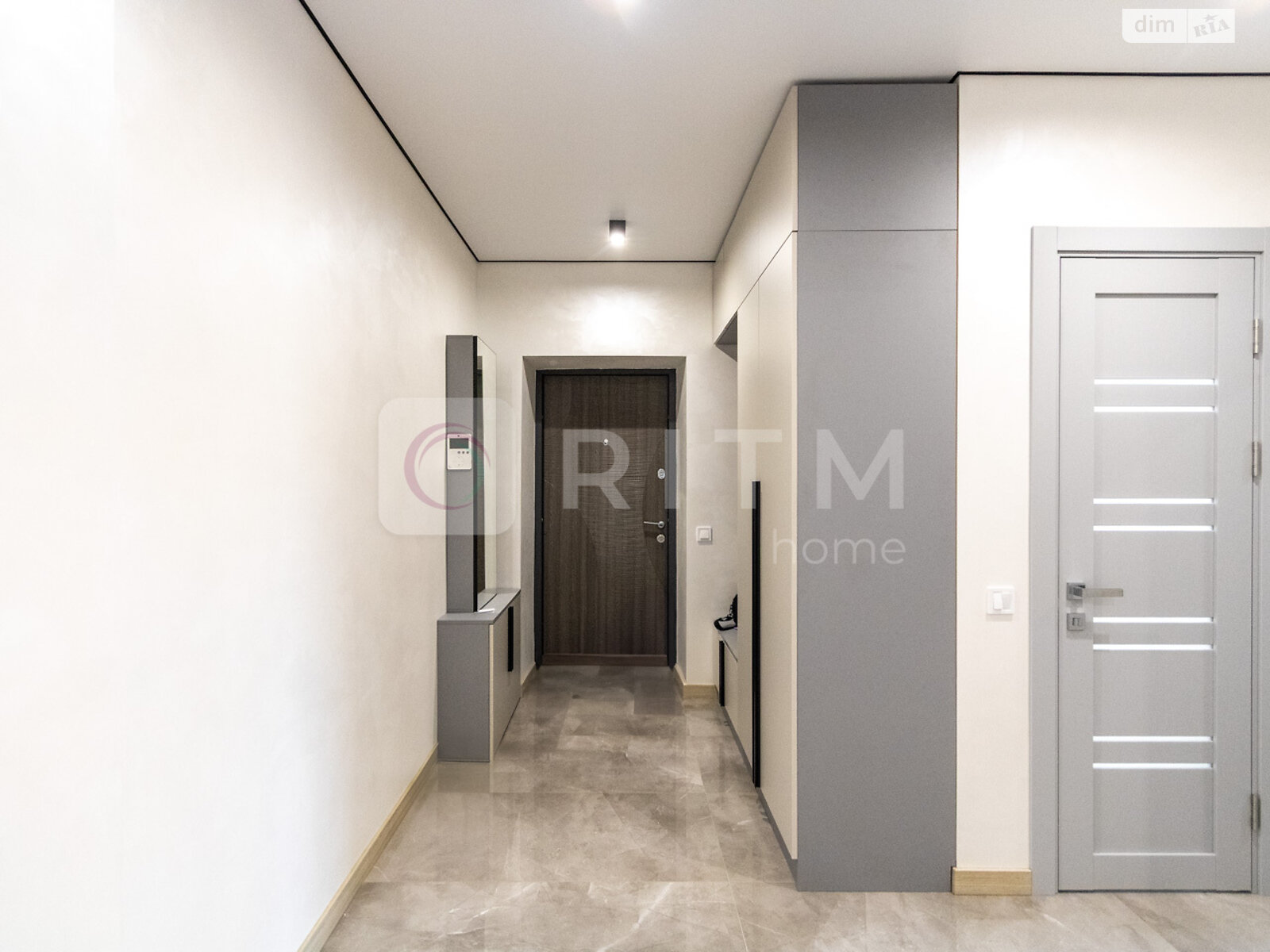 двухкомнатная квартира с мебелью в Ивано-Франковске, район Позитрон, на ул. Ивасюка в аренду на долгий срок помесячно фото 1