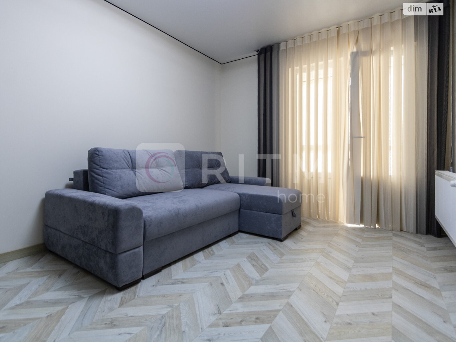 двухкомнатная квартира с мебелью в Ивано-Франковске, район Позитрон, на ул. Ивасюка в аренду на долгий срок помесячно фото 1