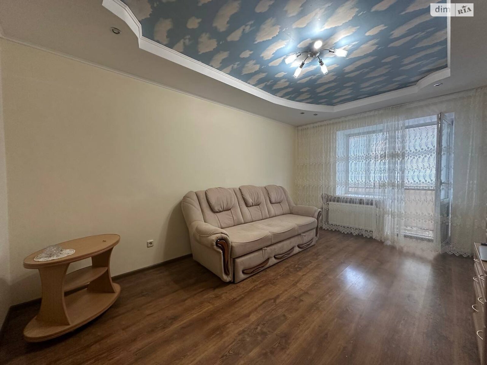однокомнатная квартира в Ивано-Франковске, район Позитрон, на ул. Надречная 221А в аренду на долгий срок помесячно фото 1 однокомнатная квартира в Ивано-Франковске, район Позитрон, на ул. Надречная 221А в аренду на долгий срок помесячно фото 1