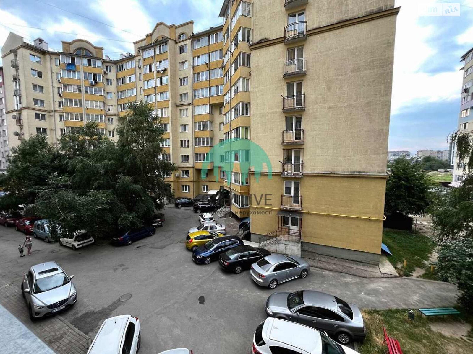 трикімнатна квартира в Івано-Франківську, район Позитрон, на вул. Симоненка Василя 39 в довготривалу оренду помісячно фото 1 трикімнатна квартира в Івано-Франківську, район Позитрон, на вул. Симоненка Василя 39 в довготривалу оренду помісячно фото 1