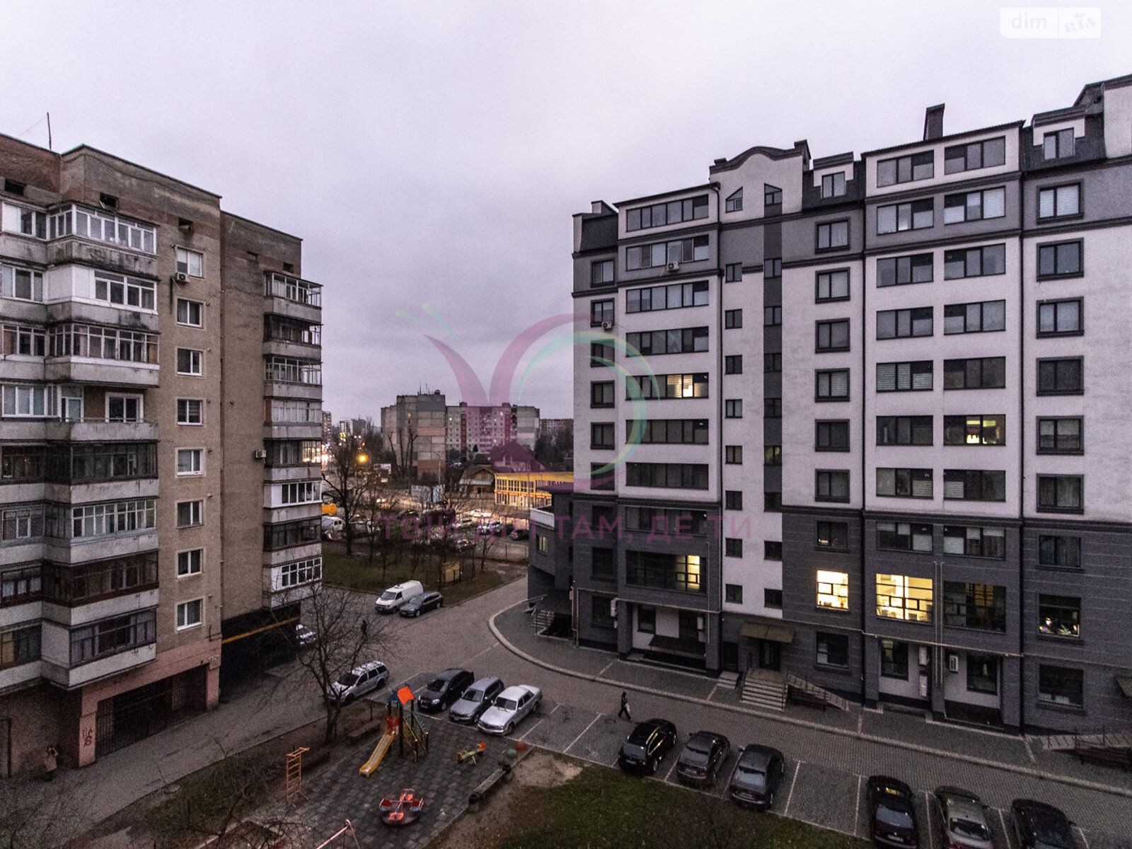 трикімнатна квартира в Івано-Франківську, район Позитрон, на вул. Стуса Василя 9 в довготривалу оренду помісячно фото 1 трикімнатна квартира в Івано-Франківську, район Позитрон, на вул. Стуса Василя 9 в довготривалу оренду помісячно фото 1