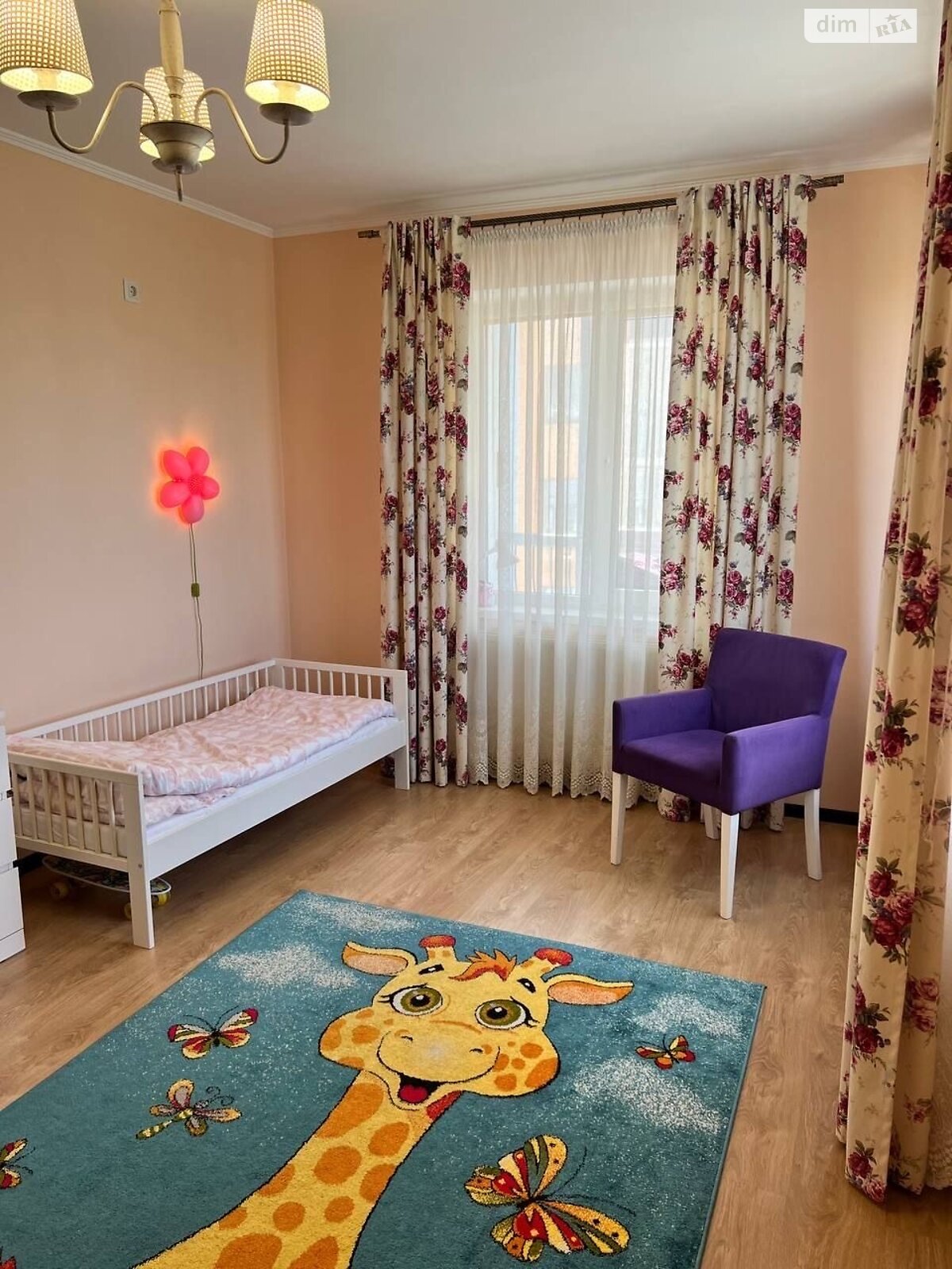 двухкомнатная квартира с мебелью в Ивано-Франковске, район Ринь, на ул. Героев Николаева 129 в аренду на долгий срок помесячно фото 1 двухкомнатная квартира с мебелью в Ивано-Франковске, район Ринь, на ул. Героев Николаева 129 в аренду на долгий срок помесячно фото 1