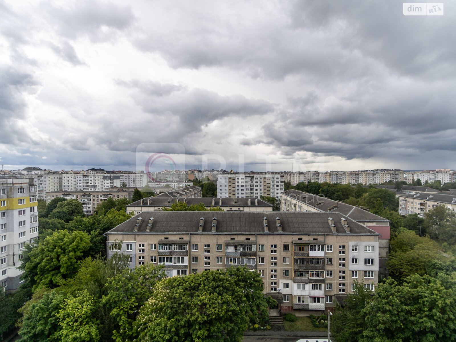однокомнатная квартира в Ивано-Франковске, на ул. Симоненко Василия 3 в аренду на долгий срок помесячно фото 1 однокомнатная квартира в Ивано-Франковске, на ул. Симоненко Василия 3 в аренду на долгий срок помесячно фото 1