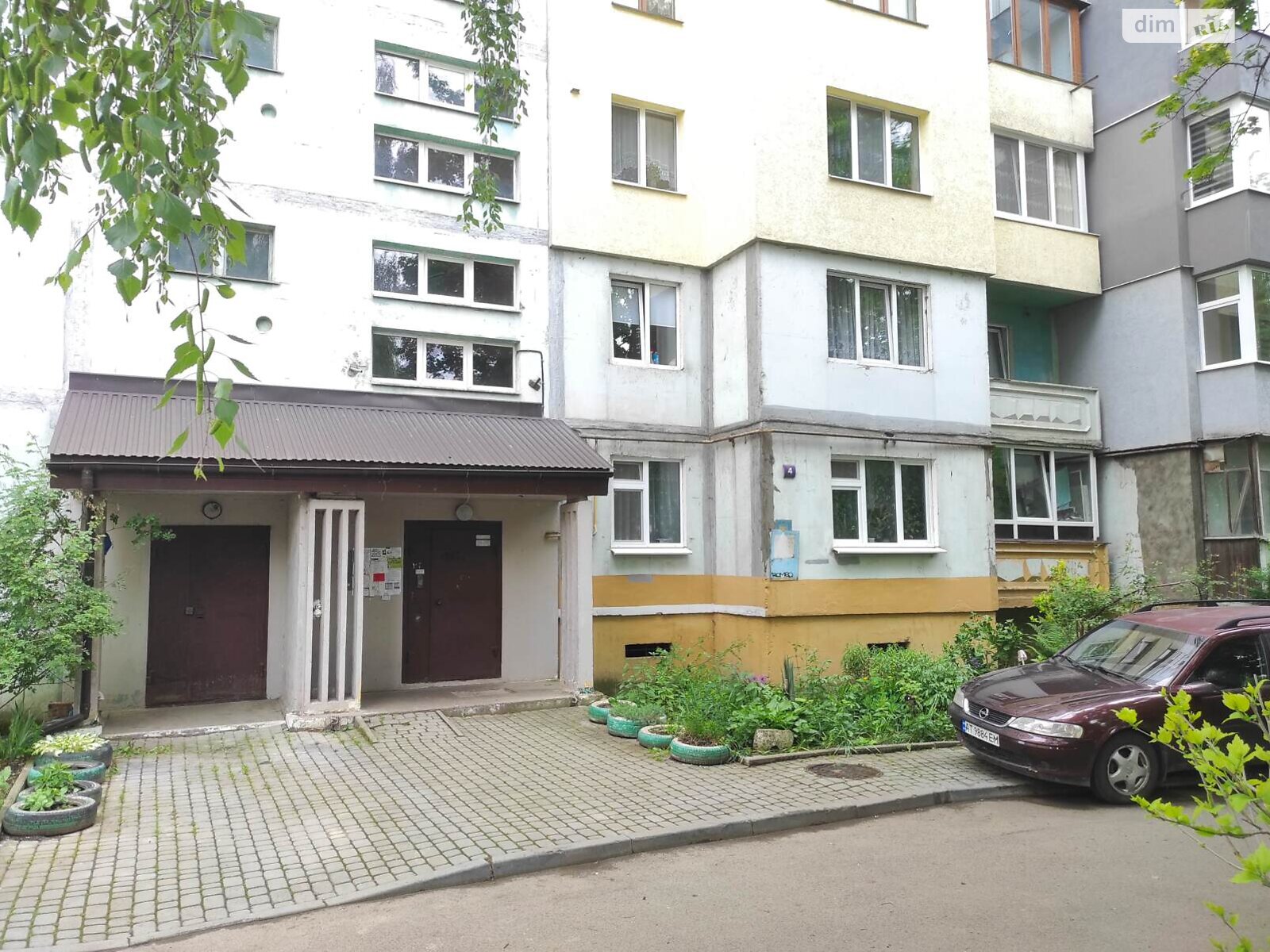 трикімнатна квартира в Івано-Франківську, район undefined, на вул. Героїв УПА 4 в довготривалу оренду помісячно фото 1 трикімнатна квартира в Івано-Франківську, район undefined, на вул. Героїв УПА 4 в довготривалу оренду помісячно фото 1