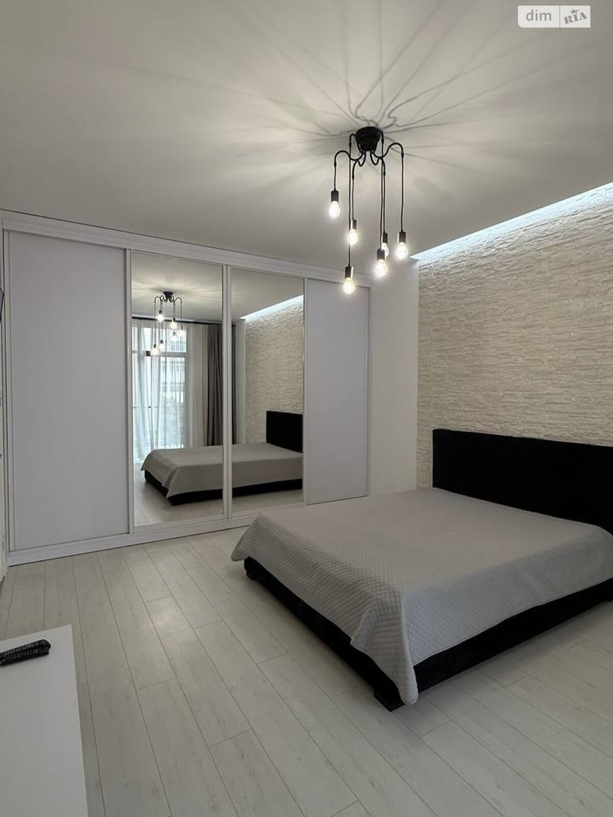 однокомнатная квартира в Ивано-Франковске, на ул. Тараса Шевченко 65 в аренду на долгий срок помесячно фото 1