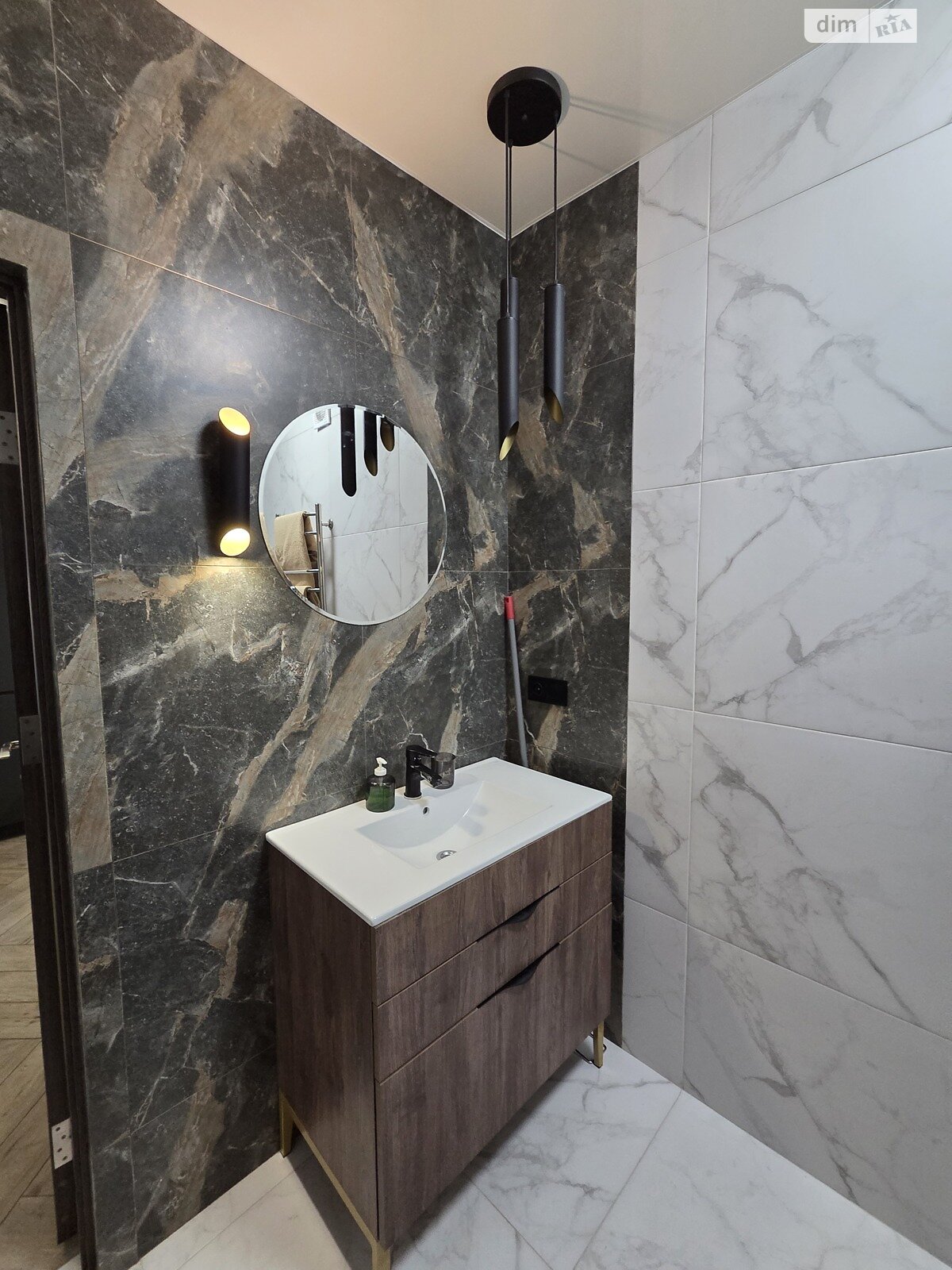 однокімнатна квартира в Івано-Франківську, район Центр, на вул. Андрія Мельника 10/3 в довготривалу оренду помісячно фото 1 однокімнатна квартира в Івано-Франківську, район Центр, на вул. Андрія Мельника 10/3 в довготривалу оренду помісячно фото 1