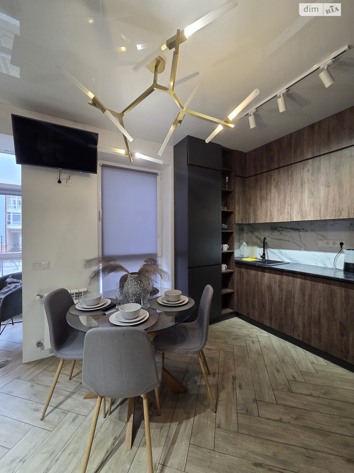 однокімнатна квартира в Івано-Франківську, район Центр, на вул. Андрія Мельника 10/3 в довготривалу оренду помісячно фото 1 однокімнатна квартира в Івано-Франківську, район Центр, на вул. Андрія Мельника 10/3 в довготривалу оренду помісячно фото 1