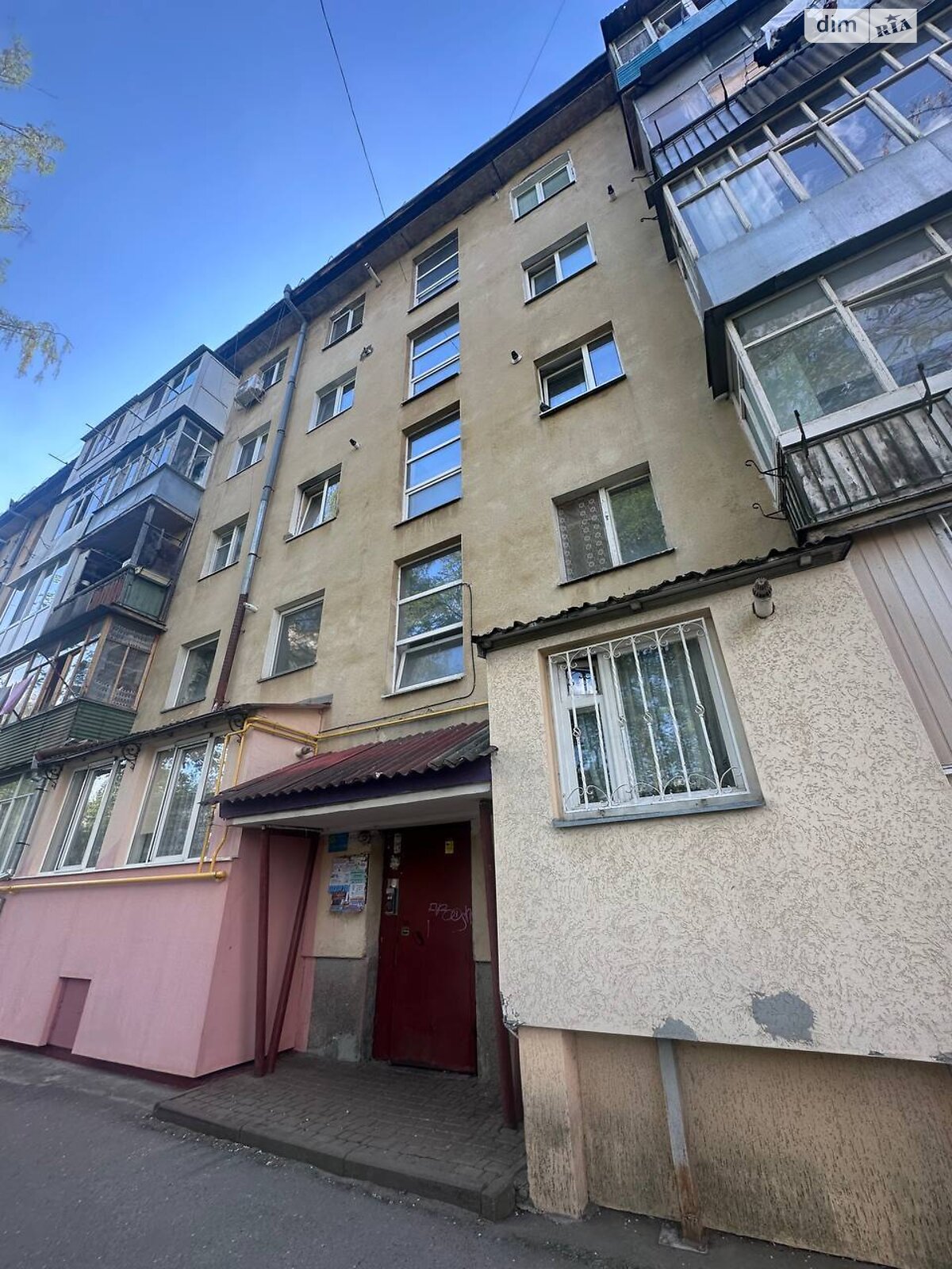 трехкомнатная квартира в Ивано-Франковске, район Центр, на ул. Бандеры Степана в аренду на долгий срок помесячно фото 1 трехкомнатная квартира в Ивано-Франковске, район Центр, на ул. Бандеры Степана в аренду на долгий срок помесячно фото 1