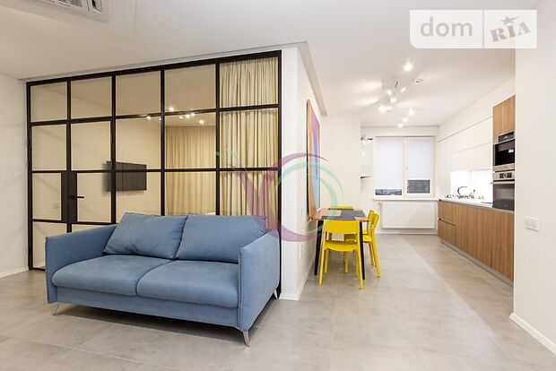 двухкомнатная квартира с мебелью в Ивано-Франковске, район Центр, на ул. Богунская 1 в аренду на долгий срок помесячно фото 1