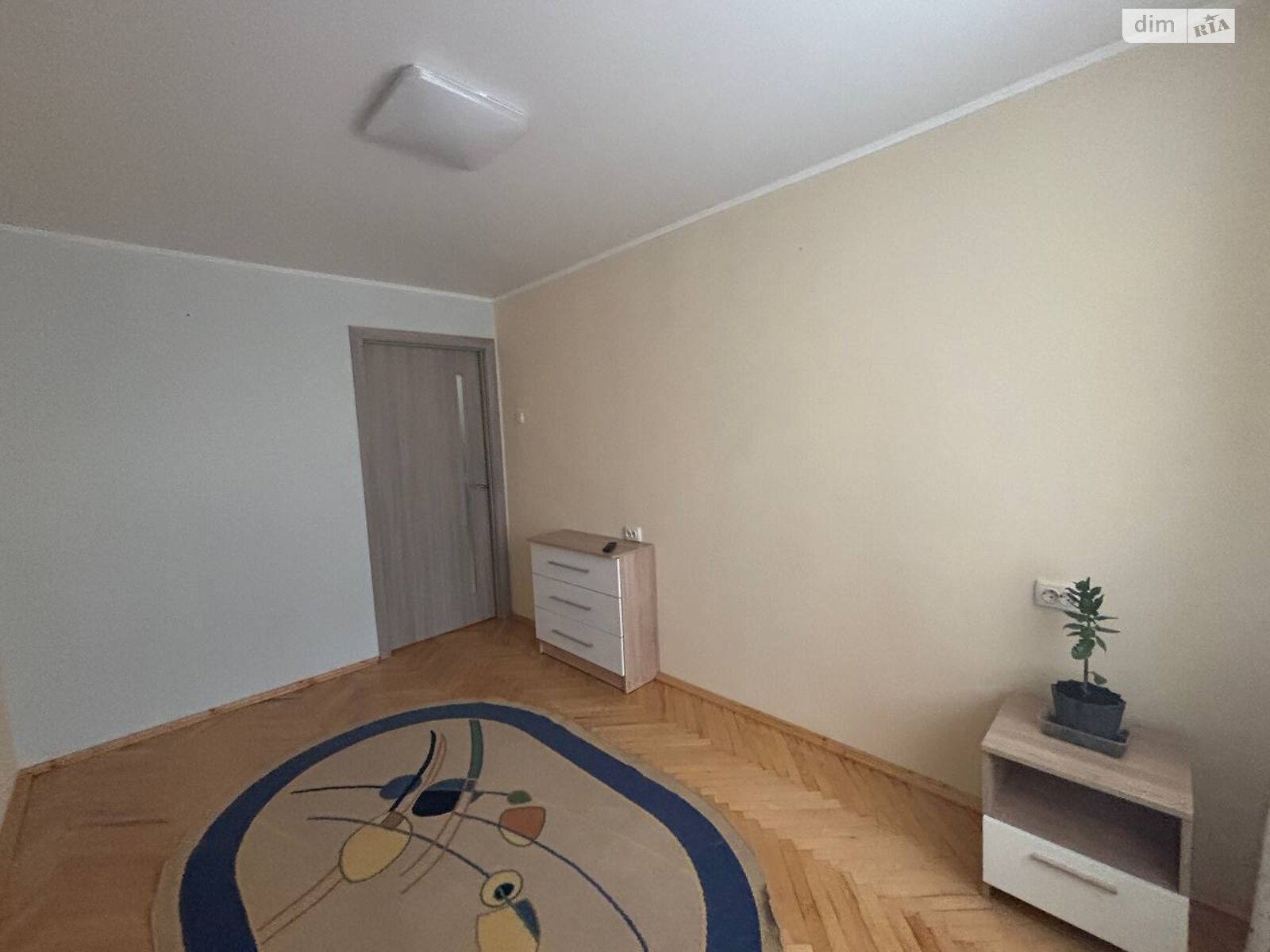 двокімнатна квартира в Івано-Франківську, район Центр, на вул. Довга в довготривалу оренду помісячно фото 1 двокімнатна квартира в Івано-Франківську, район Центр, на вул. Довга в довготривалу оренду помісячно фото 1