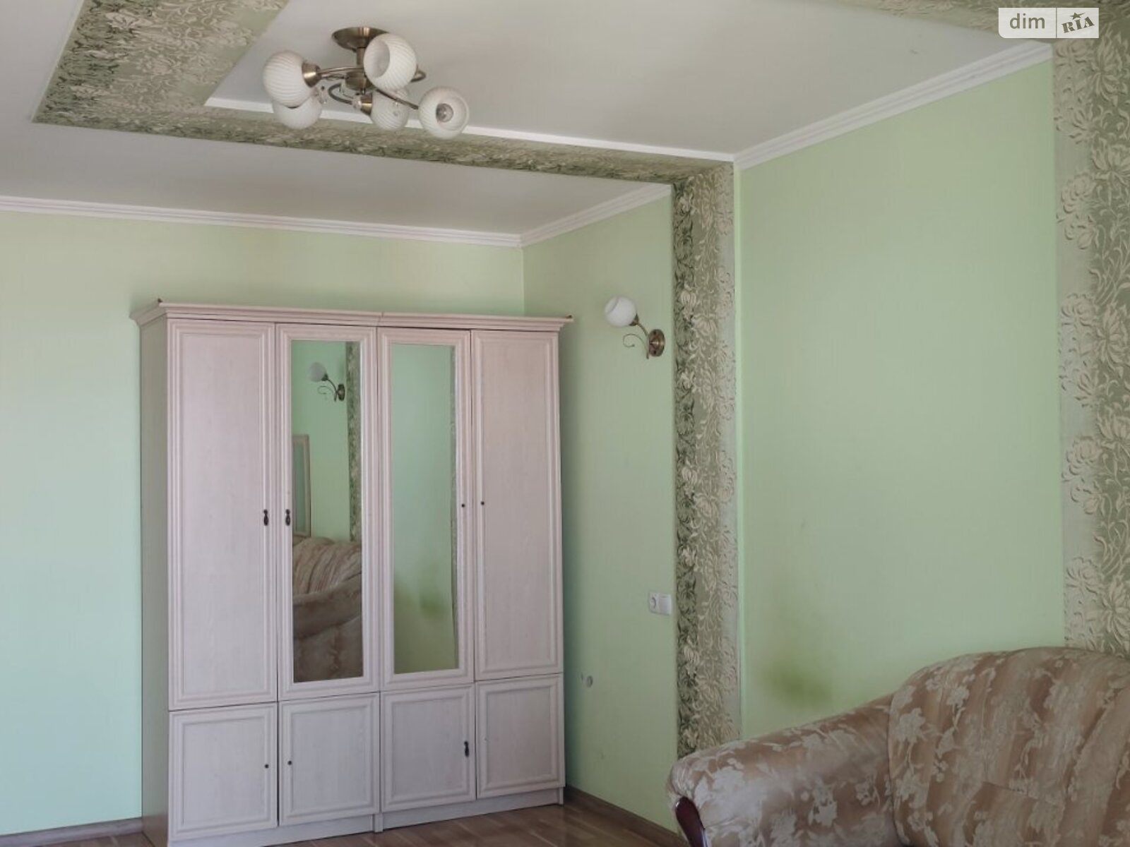 трикімнатна квартира в Івано-Франківську, район Центр, на вул. Гетьмана Івана Мазепи 35 в довготривалу оренду помісячно фото 1