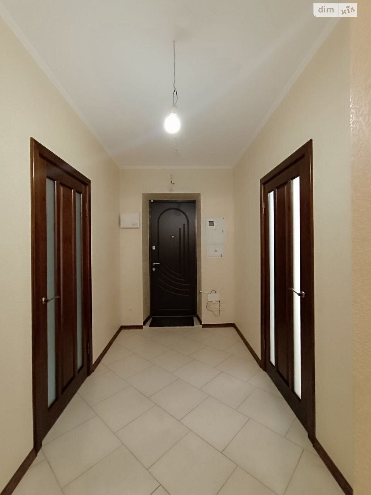 трикімнатна квартира в Івано-Франківську, район Центр, на вул. Гетьмана Івана Мазепи 38 в довготривалу оренду помісячно фото 1