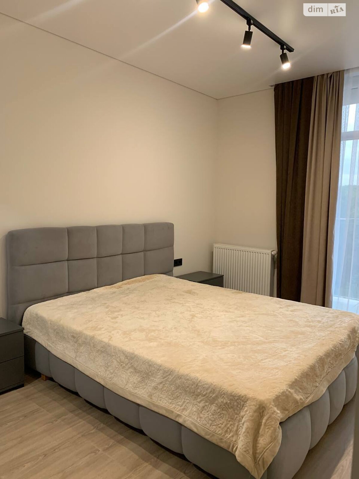 однокімнатна квартира в Івано-Франківську, район Центр, на вул. Гетьмана Івана Мазепи в довготривалу оренду помісячно фото 1 однокімнатна квартира в Івано-Франківську, район Центр, на вул. Гетьмана Івана Мазепи в довготривалу оренду помісячно фото 1