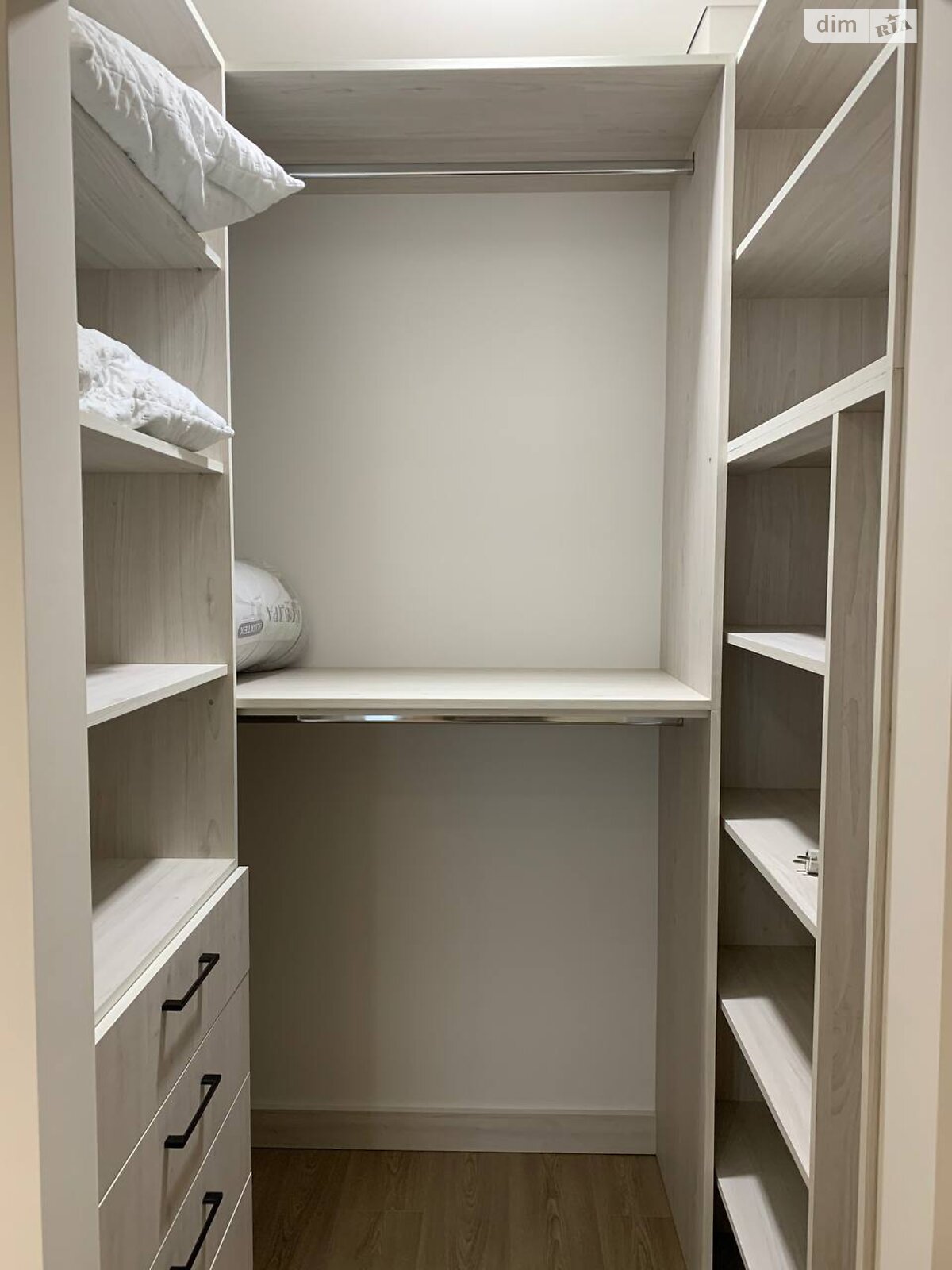 однокімнатна квартира в Івано-Франківську, район Центр, на вул. Гетьмана Івана Мазепи в довготривалу оренду помісячно фото 1 однокімнатна квартира в Івано-Франківську, район Центр, на вул. Гетьмана Івана Мазепи в довготривалу оренду помісячно фото 1