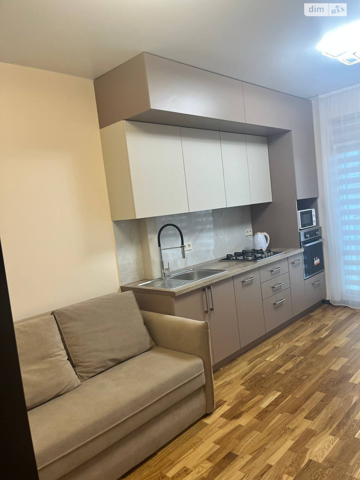 однокомнатная квартира в Ивано-Франковске, район Центр, на ул. Гетьмана Ивана Мазепы 164 корпус 3 в аренду на долгий срок помесячно фото 1 однокомнатная квартира в Ивано-Франковске, район Центр, на ул. Гетьмана Ивана Мазепы 164 корпус 3 в аренду на долгий срок помесячно фото 1