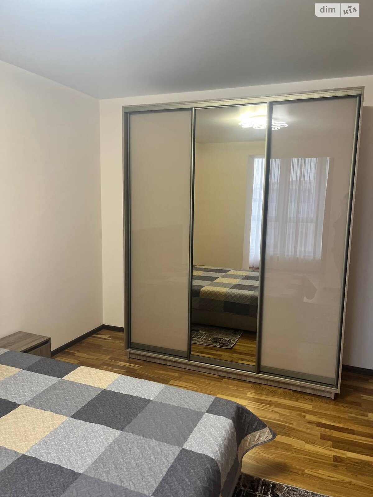 однокомнатная квартира в Ивано-Франковске, район Центр, на ул. Гетьмана Ивана Мазепы 164 корпус 3 в аренду на долгий срок помесячно фото 1 однокомнатная квартира в Ивано-Франковске, район Центр, на ул. Гетьмана Ивана Мазепы 164 корпус 3 в аренду на долгий срок помесячно фото 1