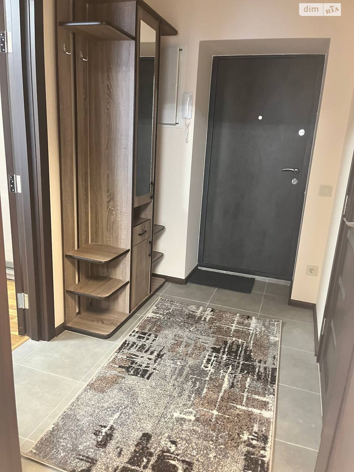 однокомнатная квартира в Ивано-Франковске, район Центр, на ул. Гетьмана Ивана Мазепы 164 корпус 3 в аренду на долгий срок помесячно фото 1 однокомнатная квартира в Ивано-Франковске, район Центр, на ул. Гетьмана Ивана Мазепы 164 корпус 3 в аренду на долгий срок помесячно фото 1