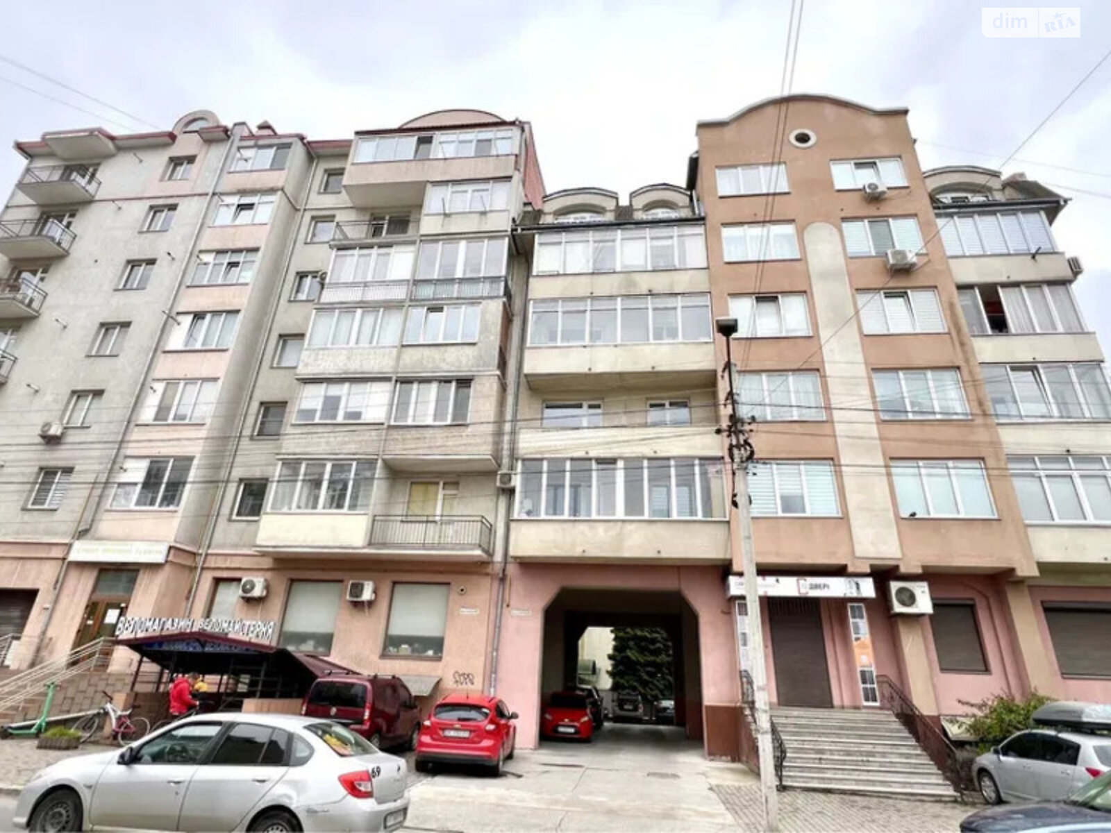 однокімнатна квартира в Івано-Франківську, район Центр, на вул. Залізнична в довготривалу оренду помісячно фото 1 однокімнатна квартира в Івано-Франківську, район Центр, на вул. Залізнична в довготривалу оренду помісячно фото 1