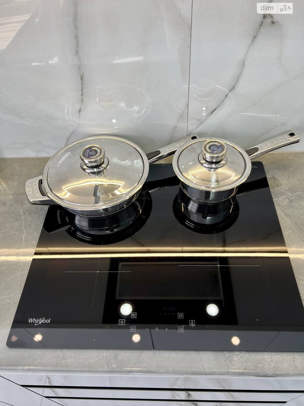 однокімнатна квартира в Івано-Франківську, район Центр, на вул. Коновальця Євгена в довготривалу оренду помісячно фото 1 однокімнатна квартира в Івано-Франківську, район Центр, на вул. Коновальця Євгена в довготривалу оренду помісячно фото 1