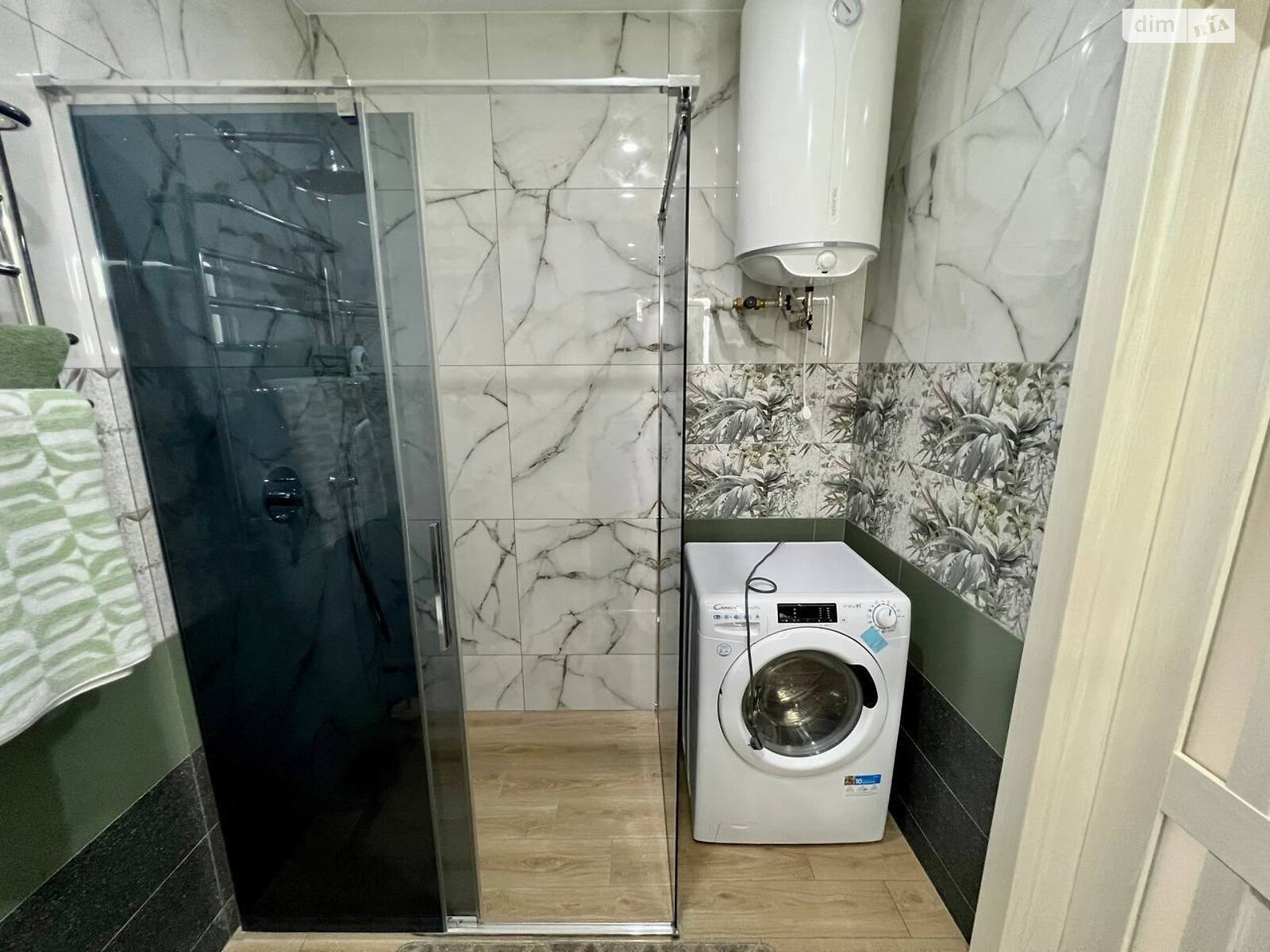 однокімнатна квартира в Івано-Франківську, район Центр, на вул. Коновальця Євгена в довготривалу оренду помісячно фото 1 однокімнатна квартира в Івано-Франківську, район Центр, на вул. Коновальця Євгена в довготривалу оренду помісячно фото 1