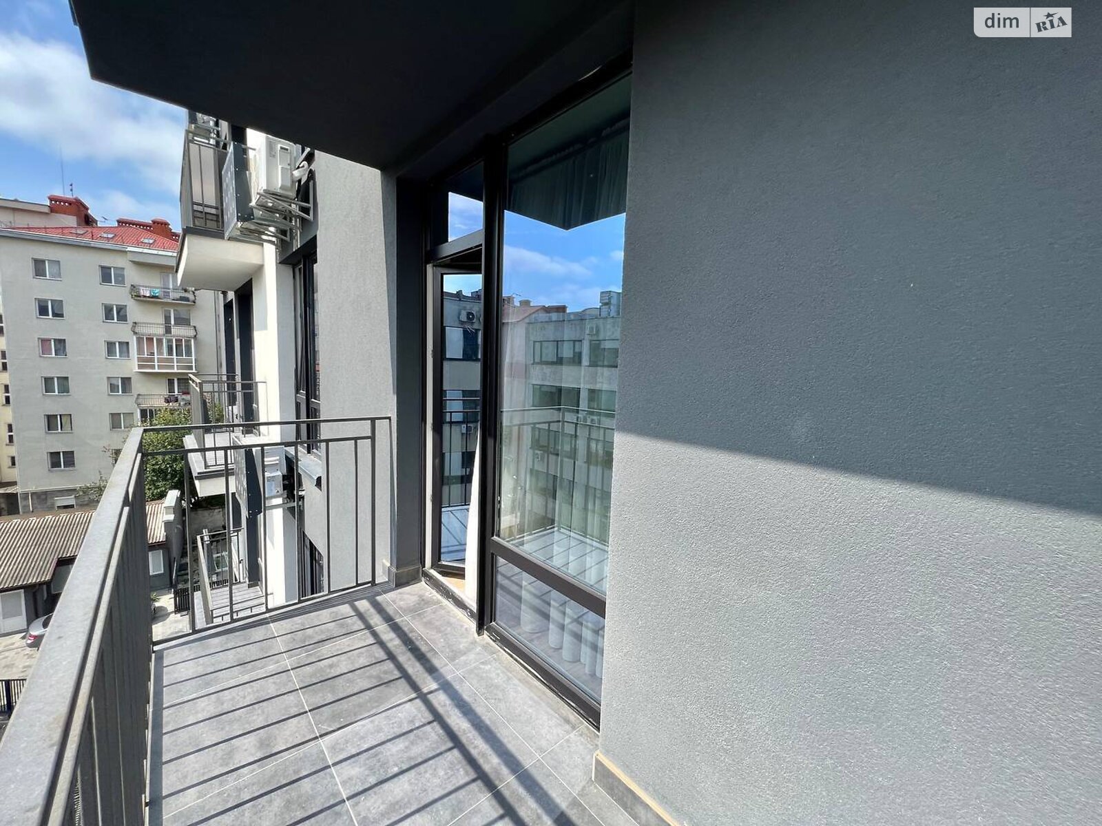 однокімнатна квартира в Івано-Франківську, район Центр, на вул. Коновальця Євгена в довготривалу оренду помісячно фото 1 однокімнатна квартира в Івано-Франківську, район Центр, на вул. Коновальця Євгена в довготривалу оренду помісячно фото 1