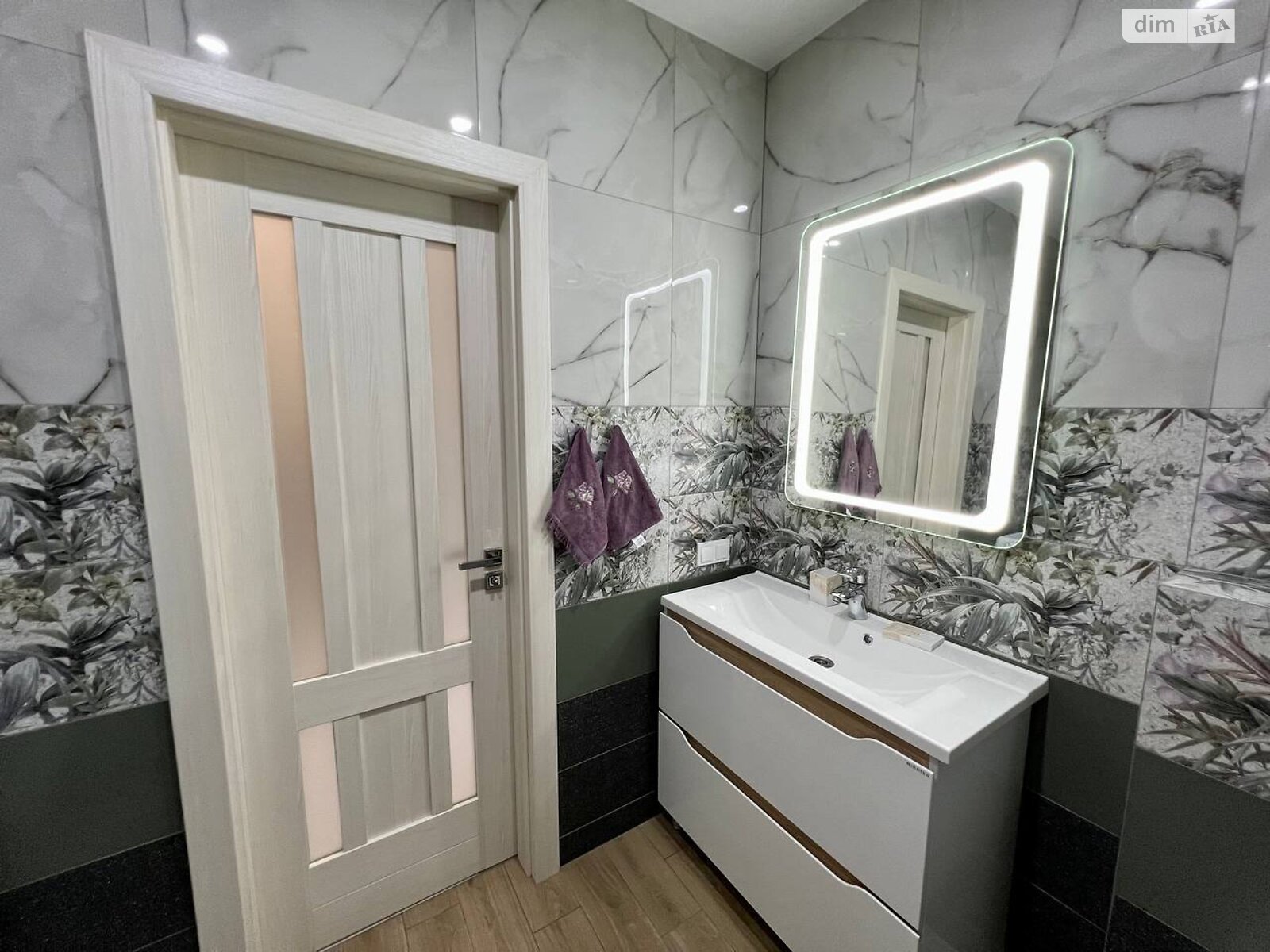 однокімнатна квартира в Івано-Франківську, район Центр, на вул. Коновальця Євгена в довготривалу оренду помісячно фото 1 однокімнатна квартира в Івано-Франківську, район Центр, на вул. Коновальця Євгена в довготривалу оренду помісячно фото 1